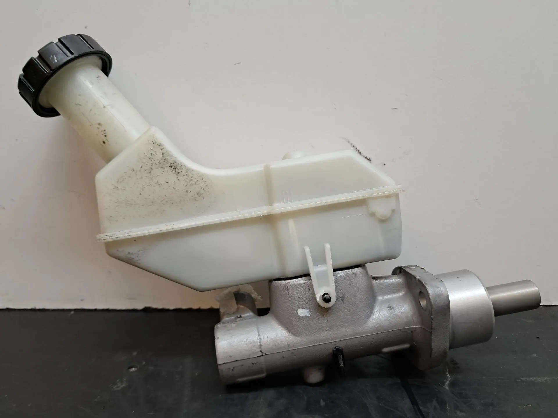 Pompa centrale dei freni RENAULT Clio III (BR0/1, CR0/1) Imagem-1