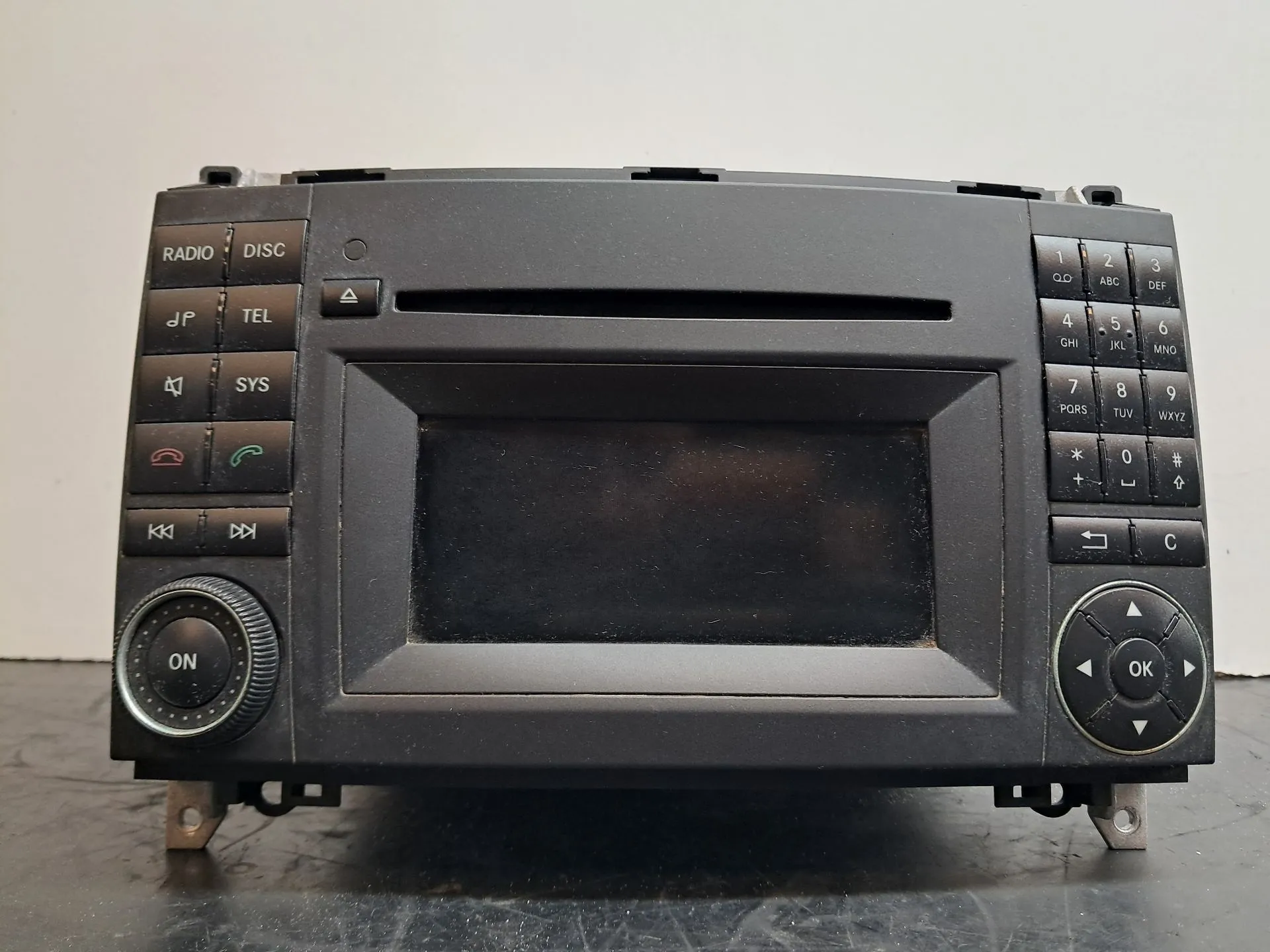 Rádio / auto-rádio MERCEDES-BENZ Classe A (W169) Imagem-1