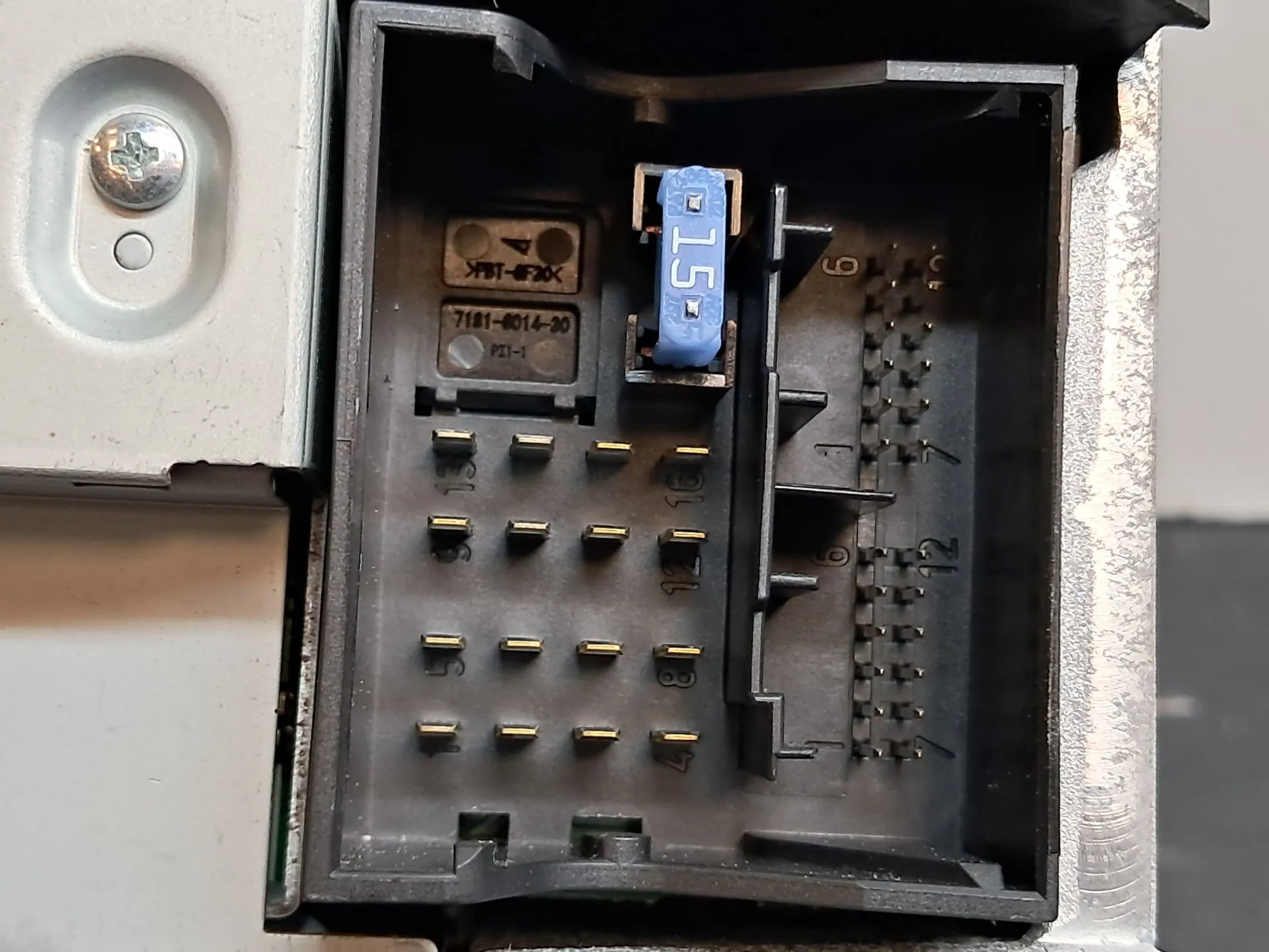 Rádio / auto-rádio MERCEDES-BENZ Classe A (W169) Imagem-7