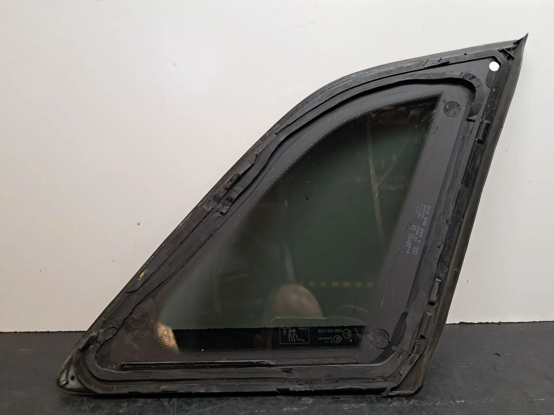 Vetro del pannello posteriore sinistro AUDI A3 Sportback (8VA, 8VF) Imagem-2