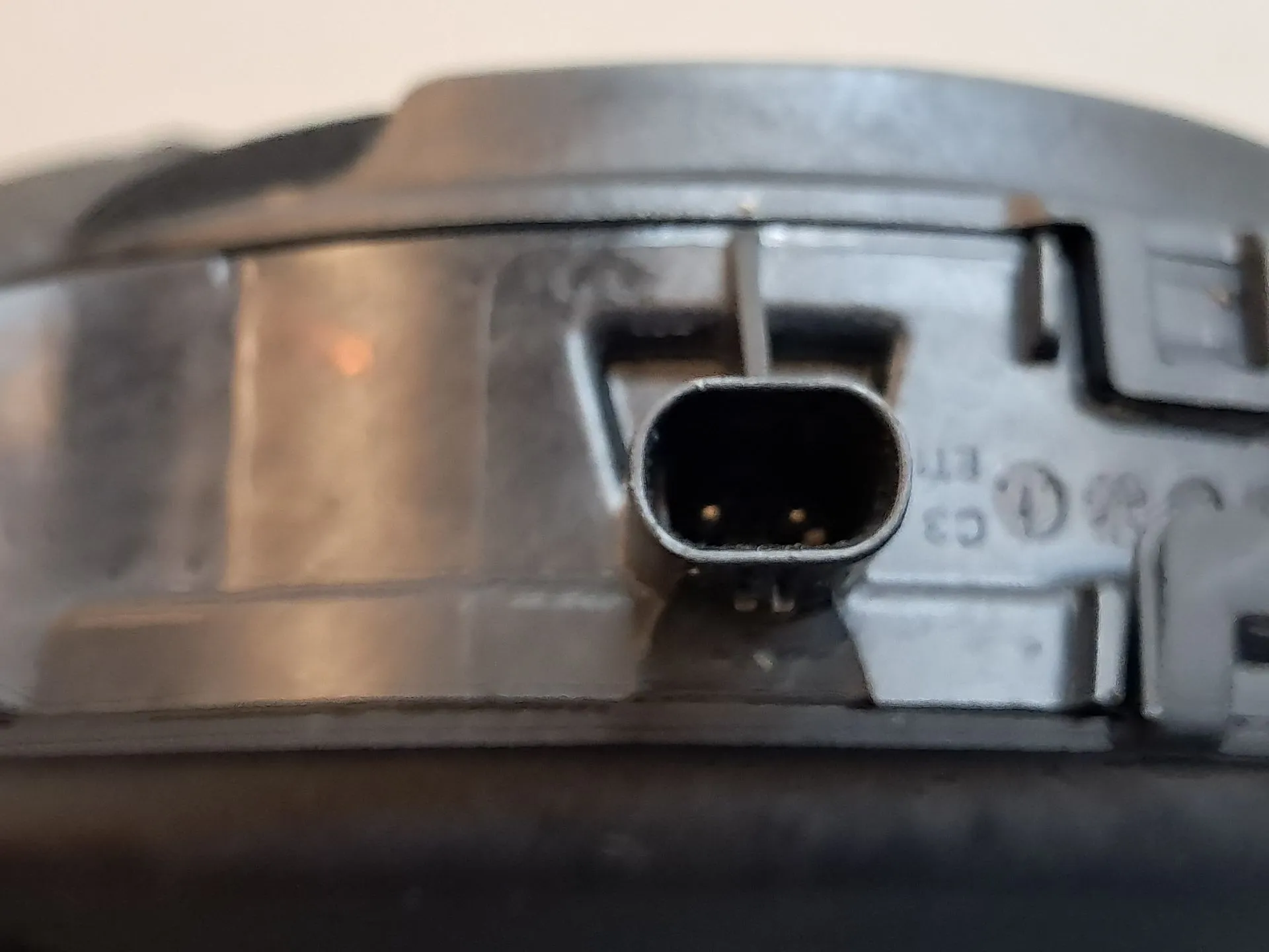 Besouro TESLA Model Y (5YJY) Imagem-4