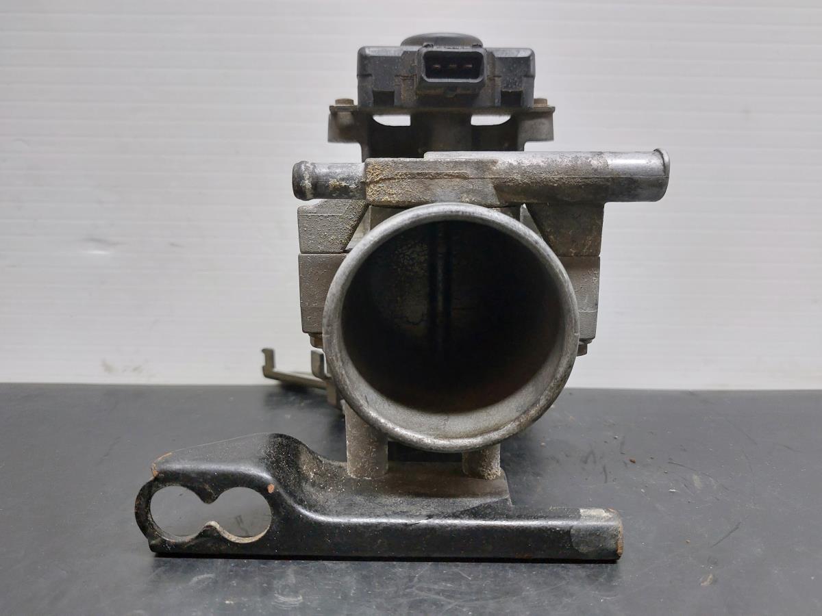 Corpo farfallato BMW 3 (E30) Imagem-2