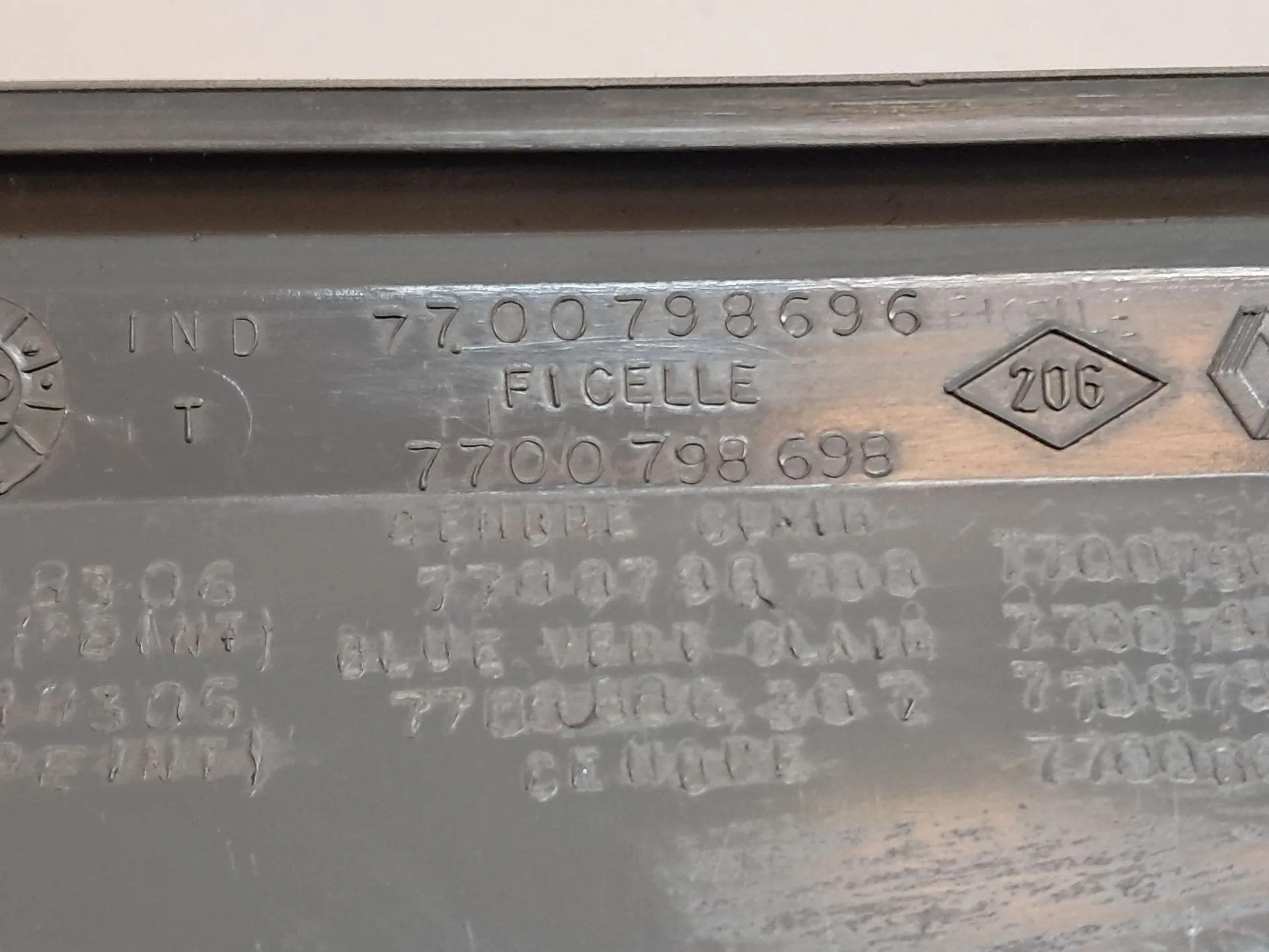 Tampa / cobertura genérica RENAULT Clio I (B/C57_, 5/357_) Imagem-3