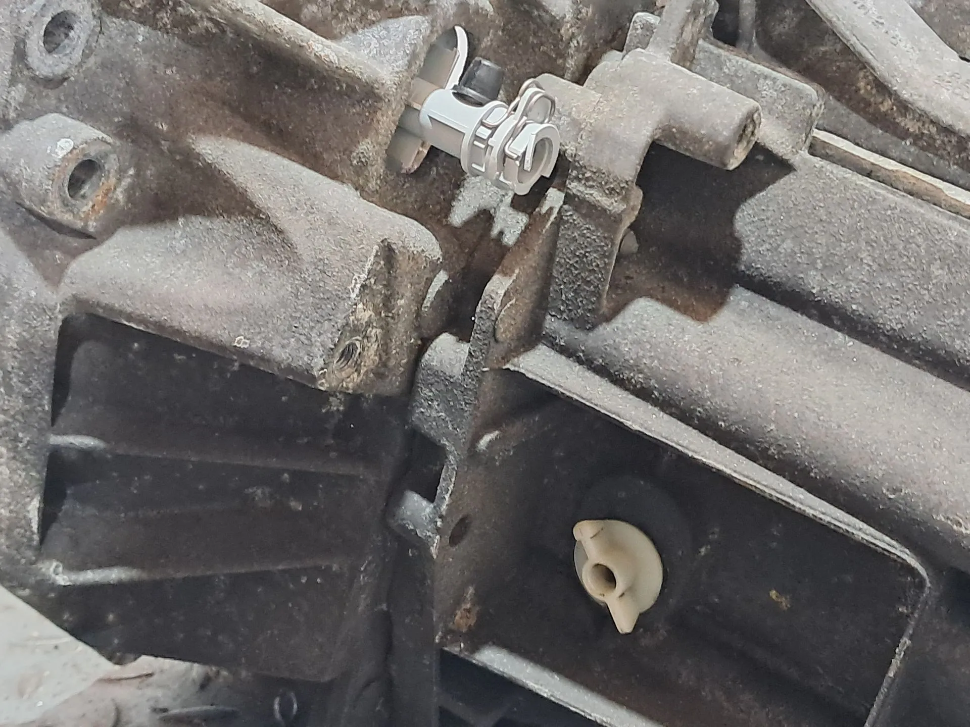 Caixa de velocidades manual RENAULT Clio III (BR0/1, CR0/1) Imagem-3