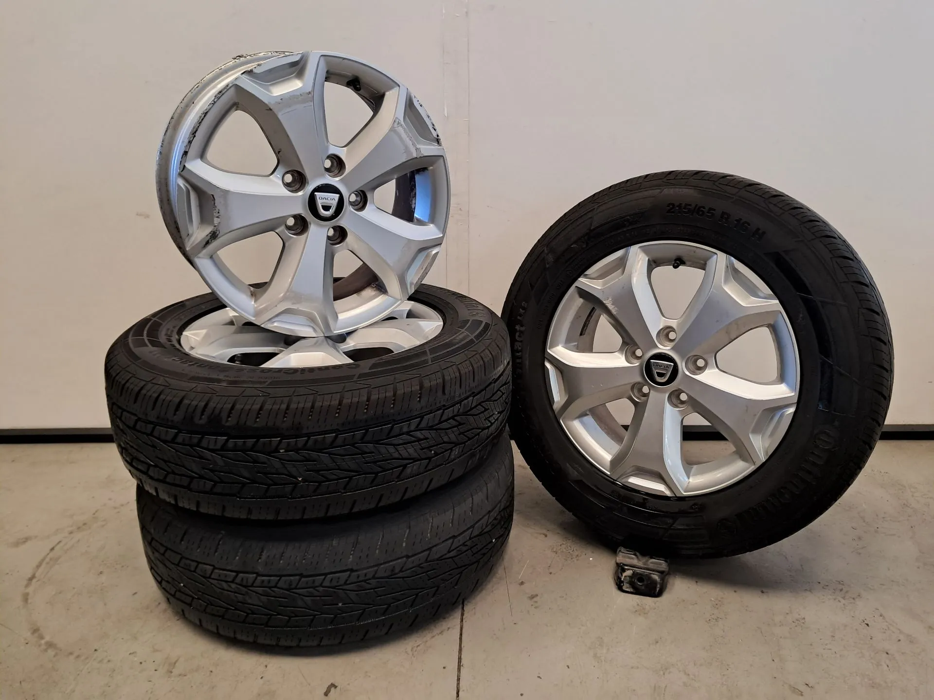 Conjunto de jantes DACIA Duster (HM_)