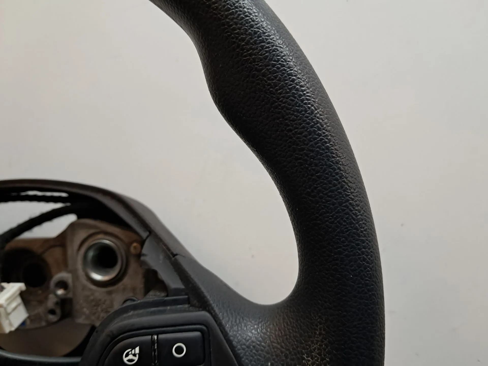 Volante de dirección KIA Ceed (JD) Imagem-7