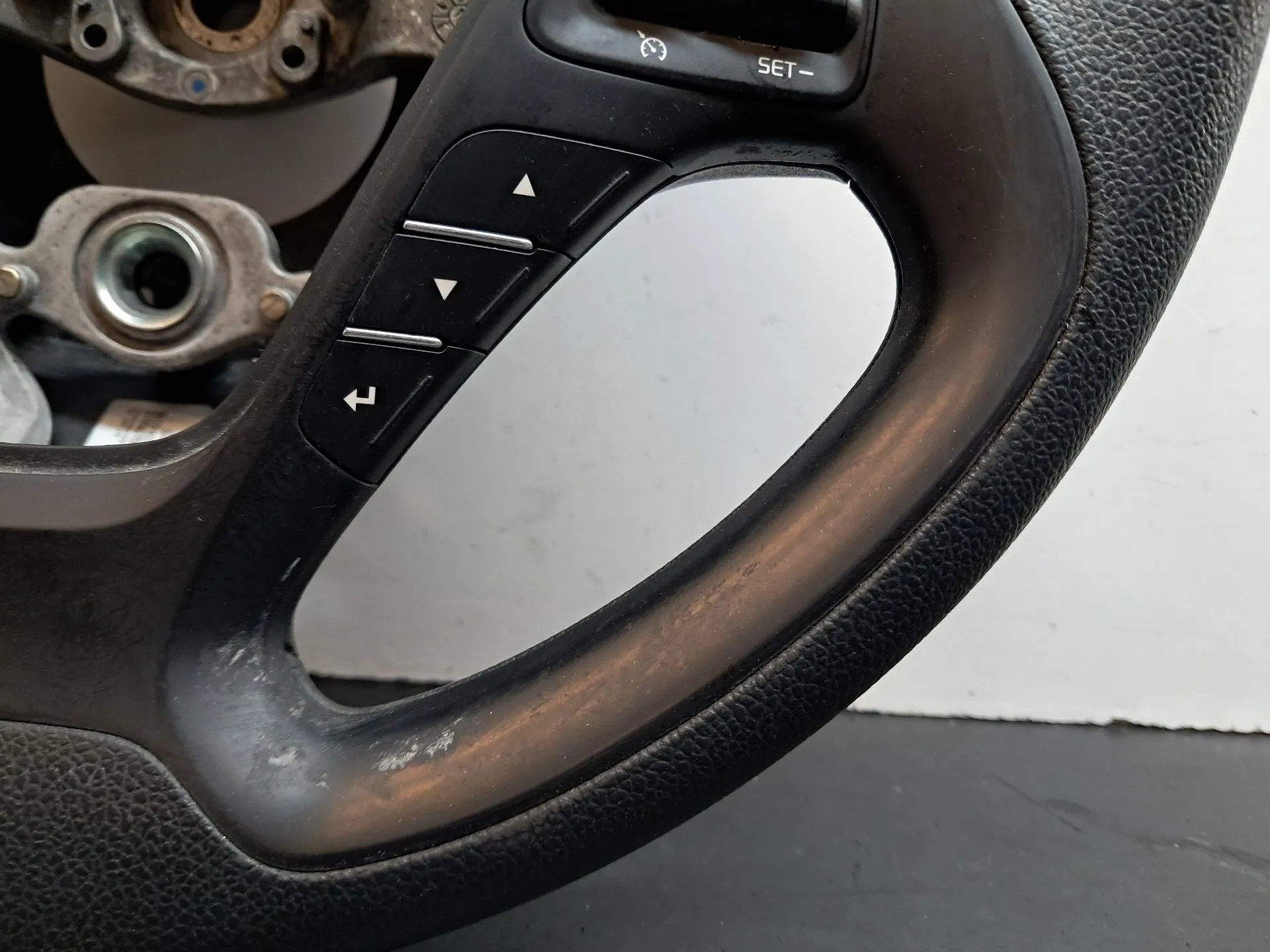 Volante de dirección KIA Ceed (JD) Imagem-9