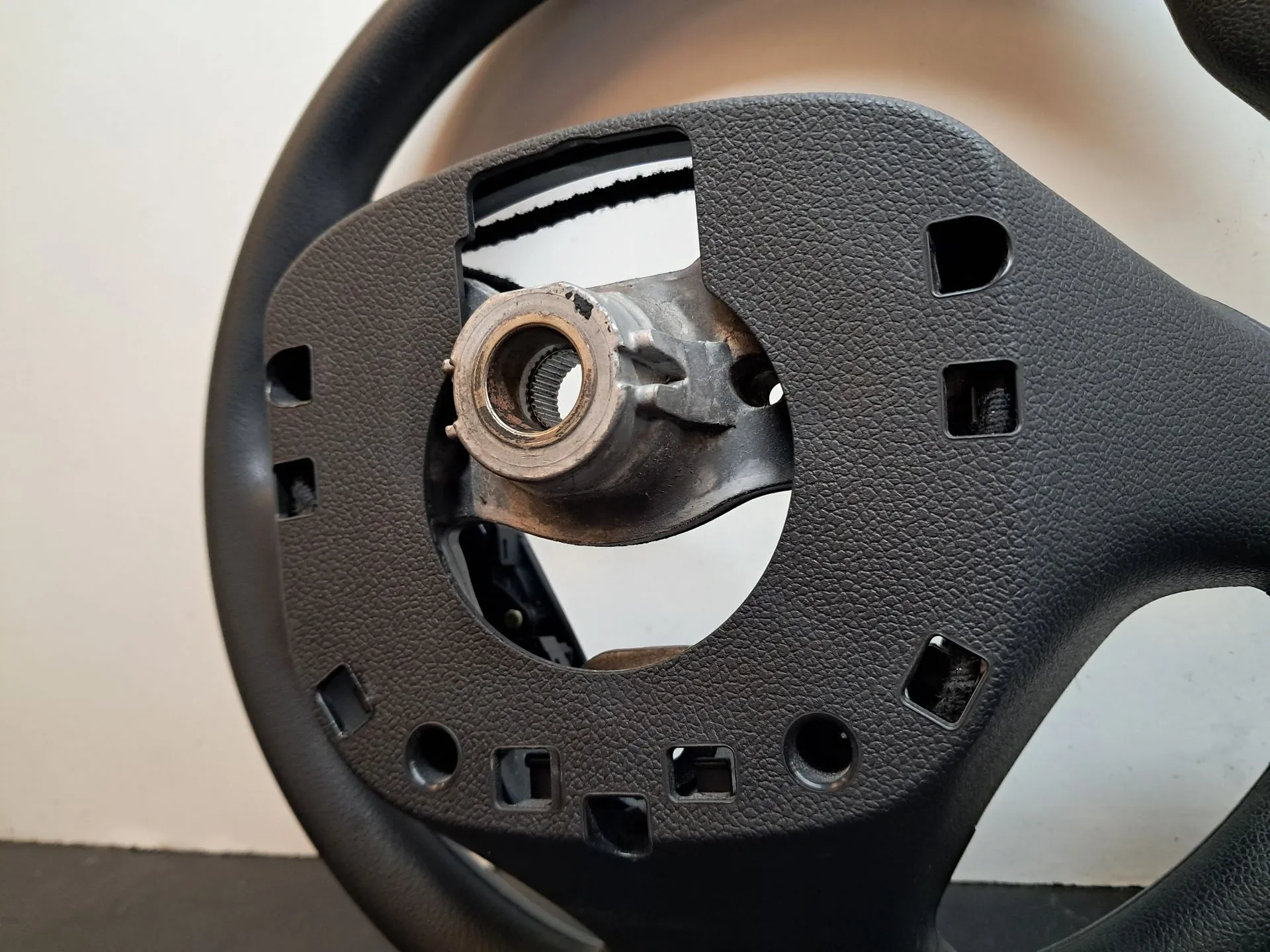 Volante de dirección KIA Ceed (JD) Imagem-23