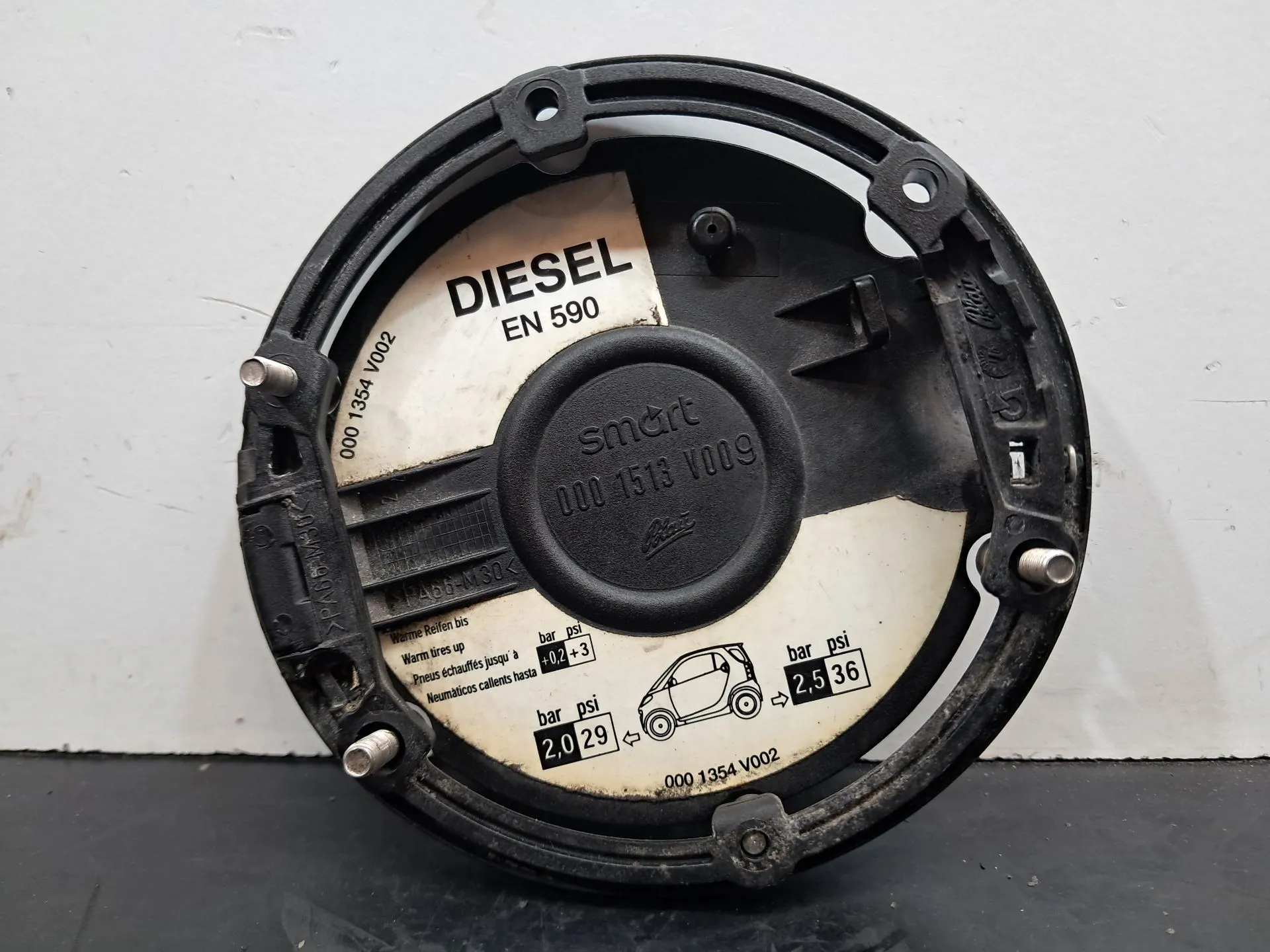 Bouchon/Volet De Trappe De Réservoir à Carburant  SMART City-Coupé (450) Imagem-2