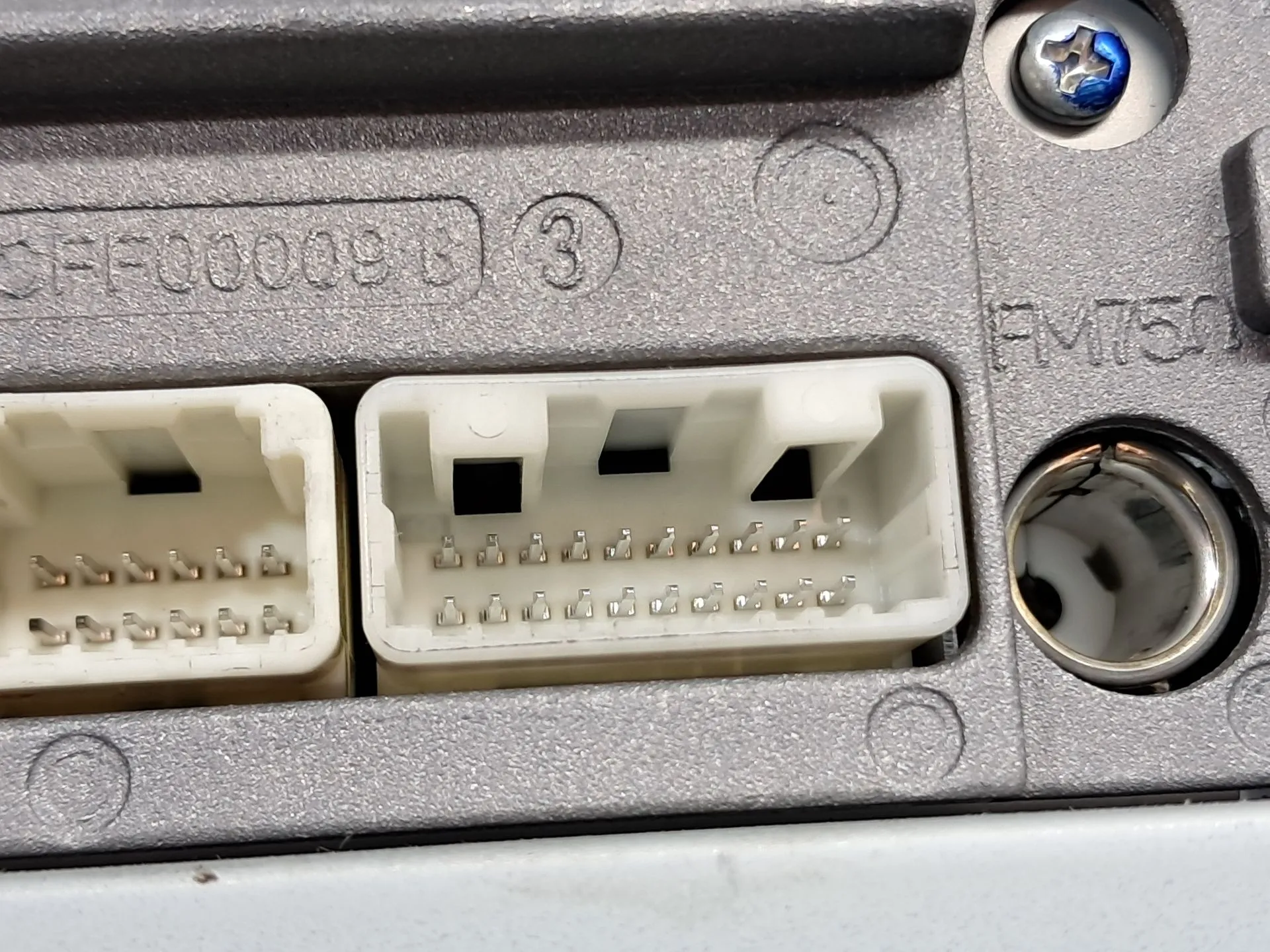 Rádio / auto-rádio TOYOTA Yaris (_P9_) Imagem-8