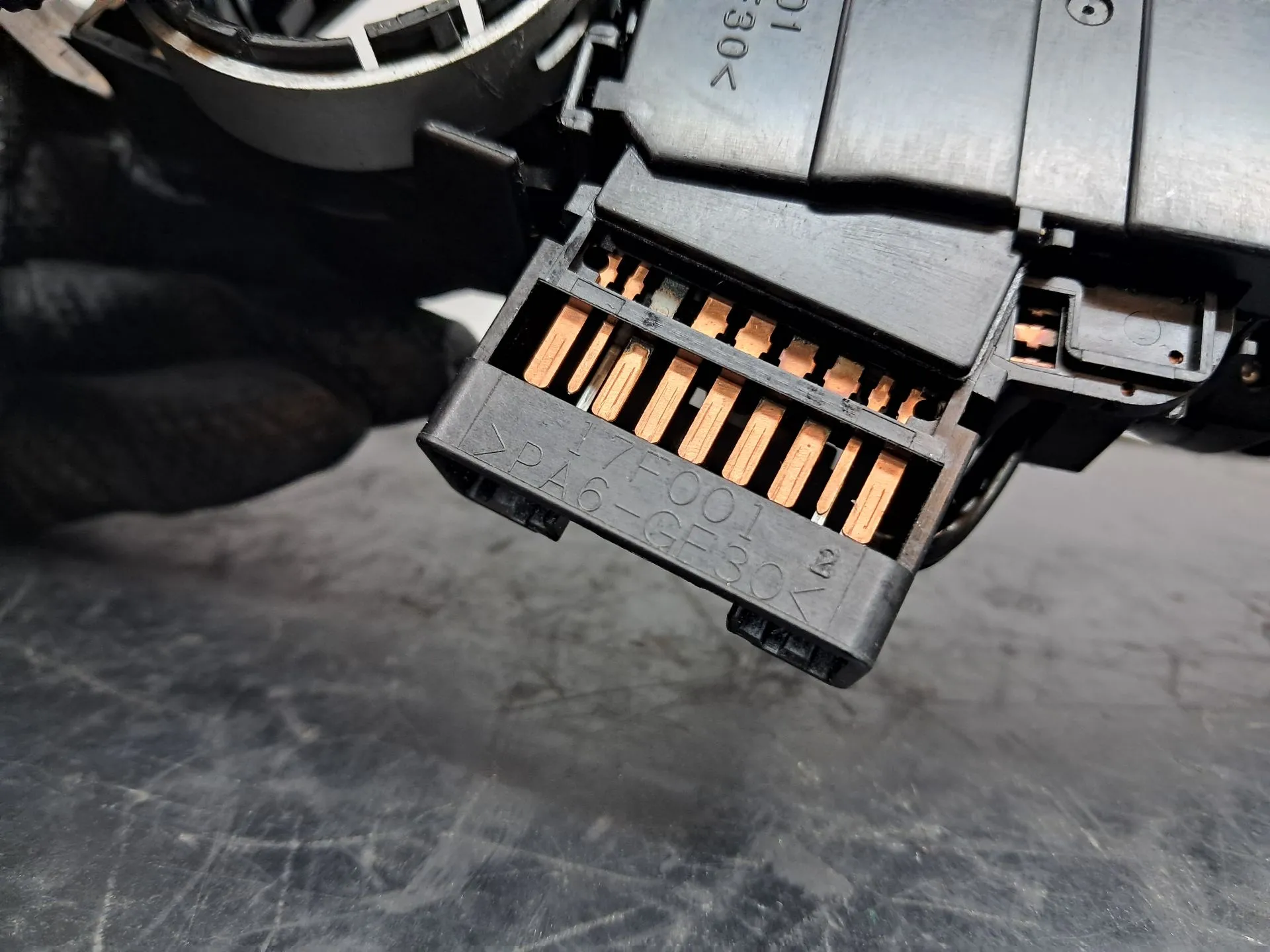 Manípulo de luzes TOYOTA Yaris (_P9_) Imagem-3