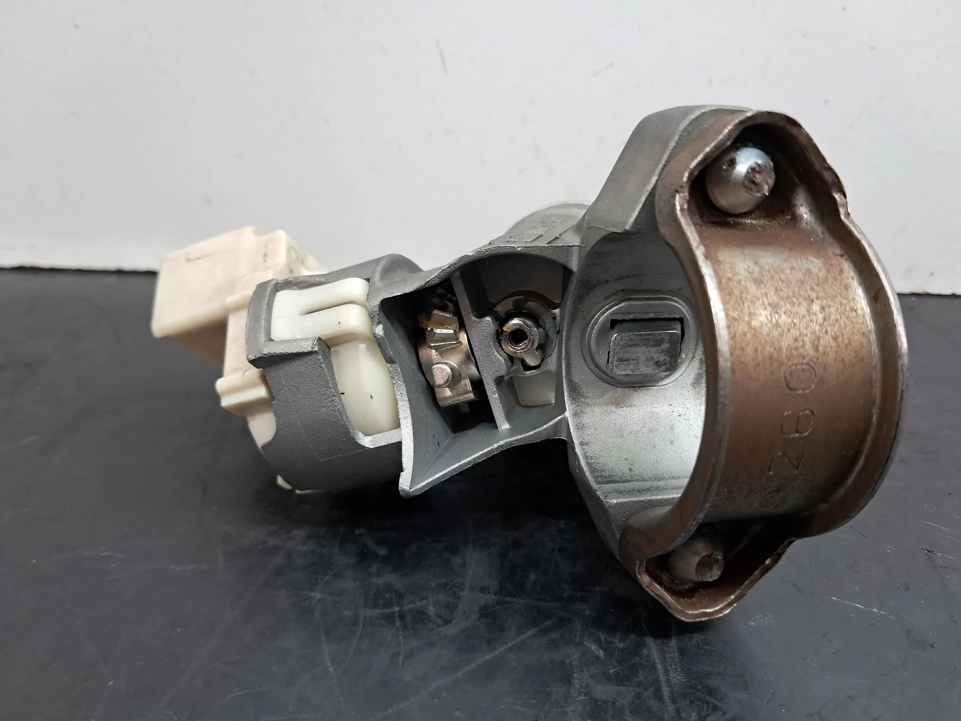 Canhão da ignição TOYOTA Yaris (_P9_) Imagem-3