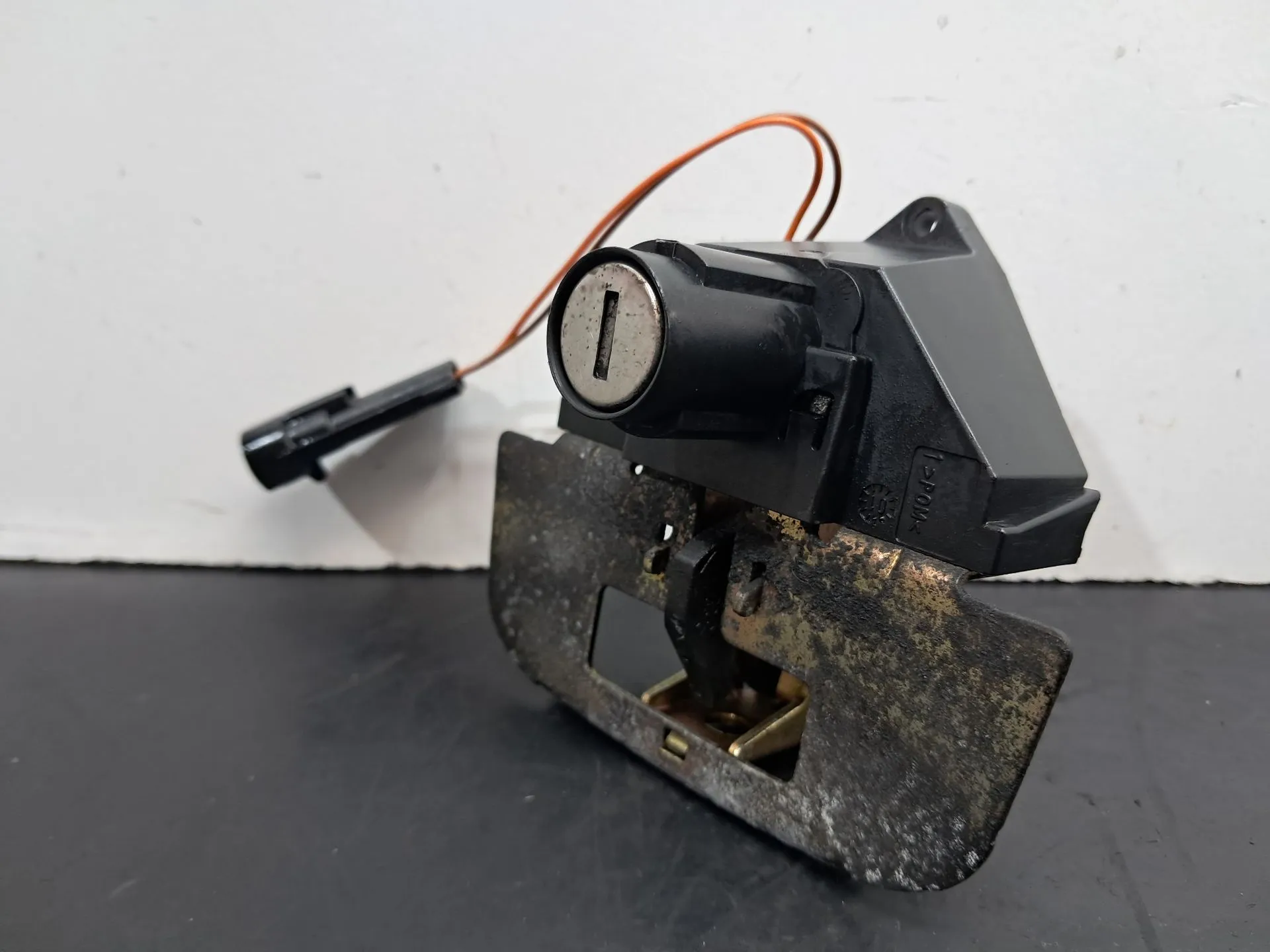 Serrure / verrou coffre SMART City-Coupé (450)