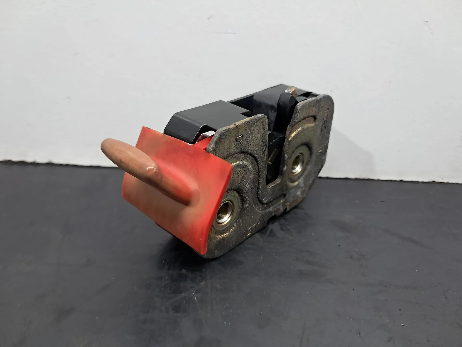 Serrure / verrou coffre SMART City-Coupé (450)