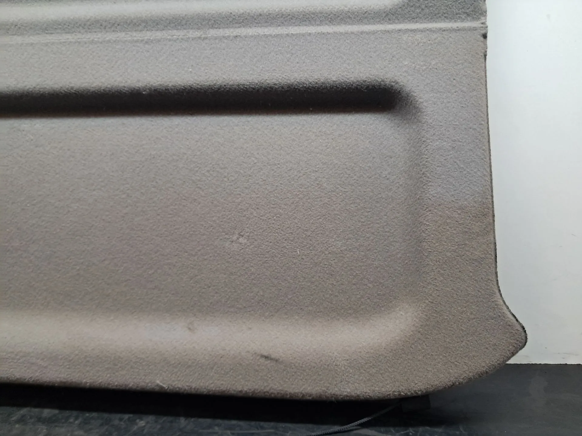 Chapeleira / tampo da mala MAZDA 323 F VI (BJ) Imagem-4