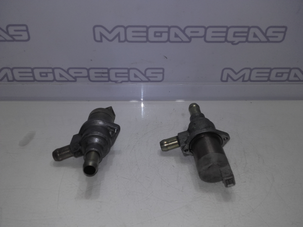 Válvula ralentí / control de aire  LANCIA Thema (834_)