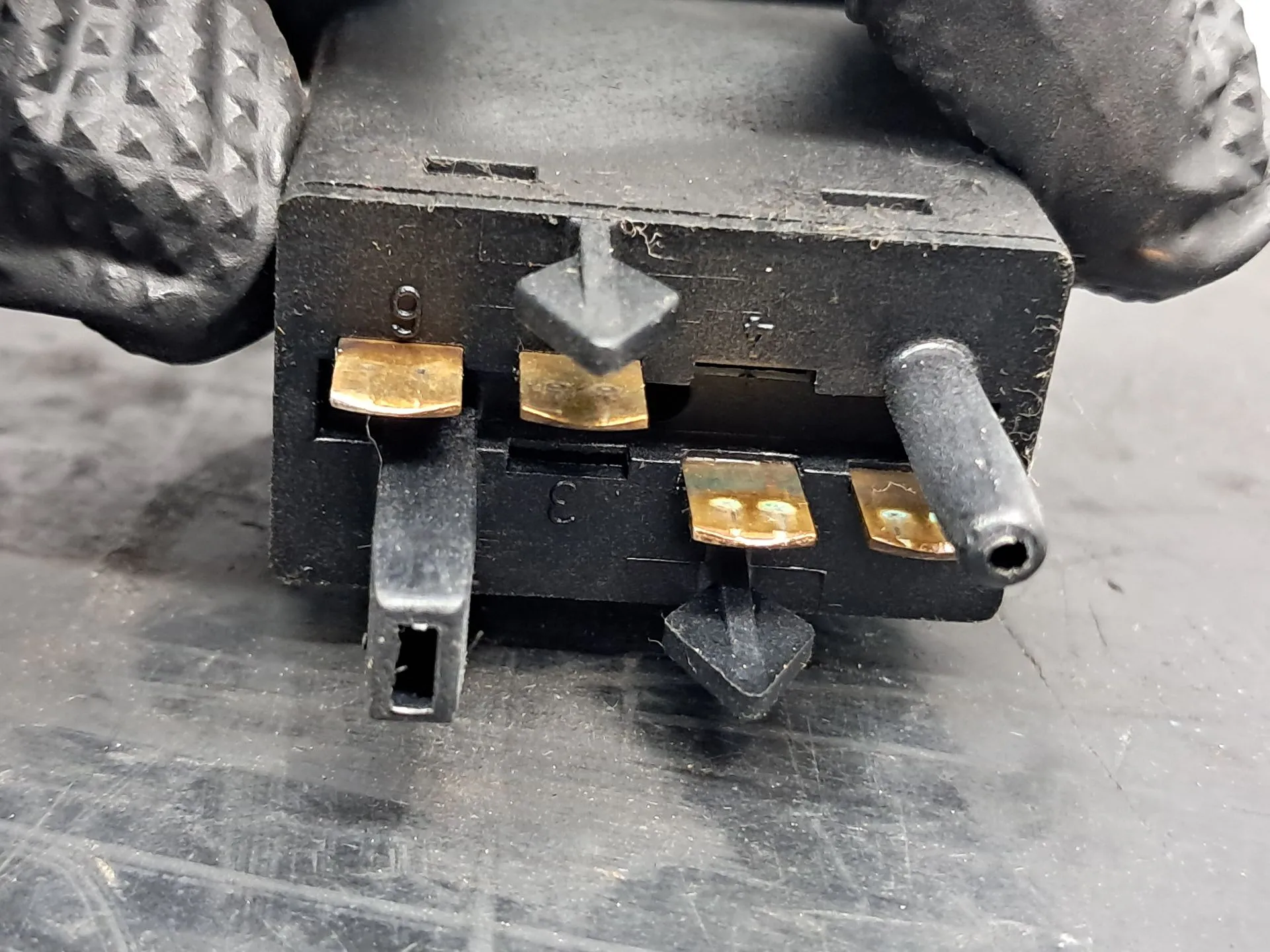 Botón / interruptor desempañador trasero SEAT Leon (1M1) Imagem-3