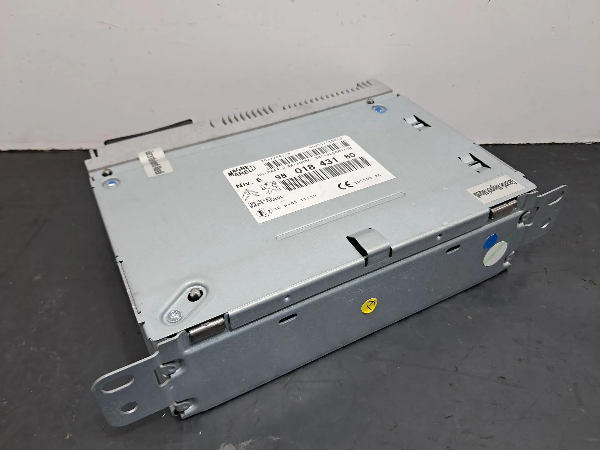 Rádio / auto-rádio PEUGEOT 208