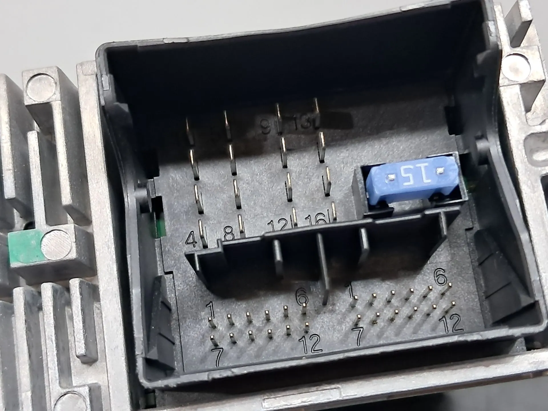 Rádio / auto-rádio PEUGEOT 208 Imagem-3