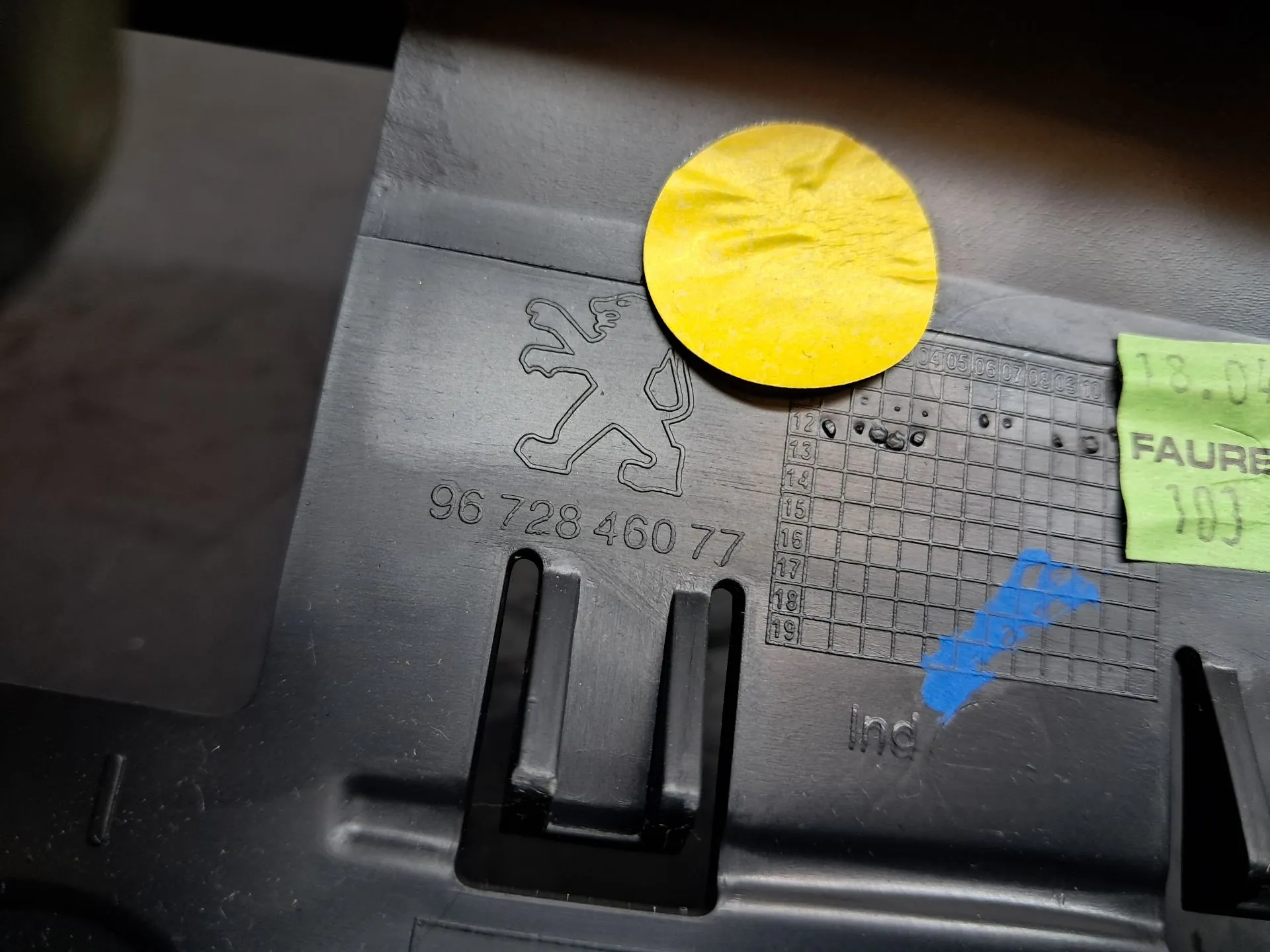 Tampa / cobertura genérica PEUGEOT 208 Imagem-4