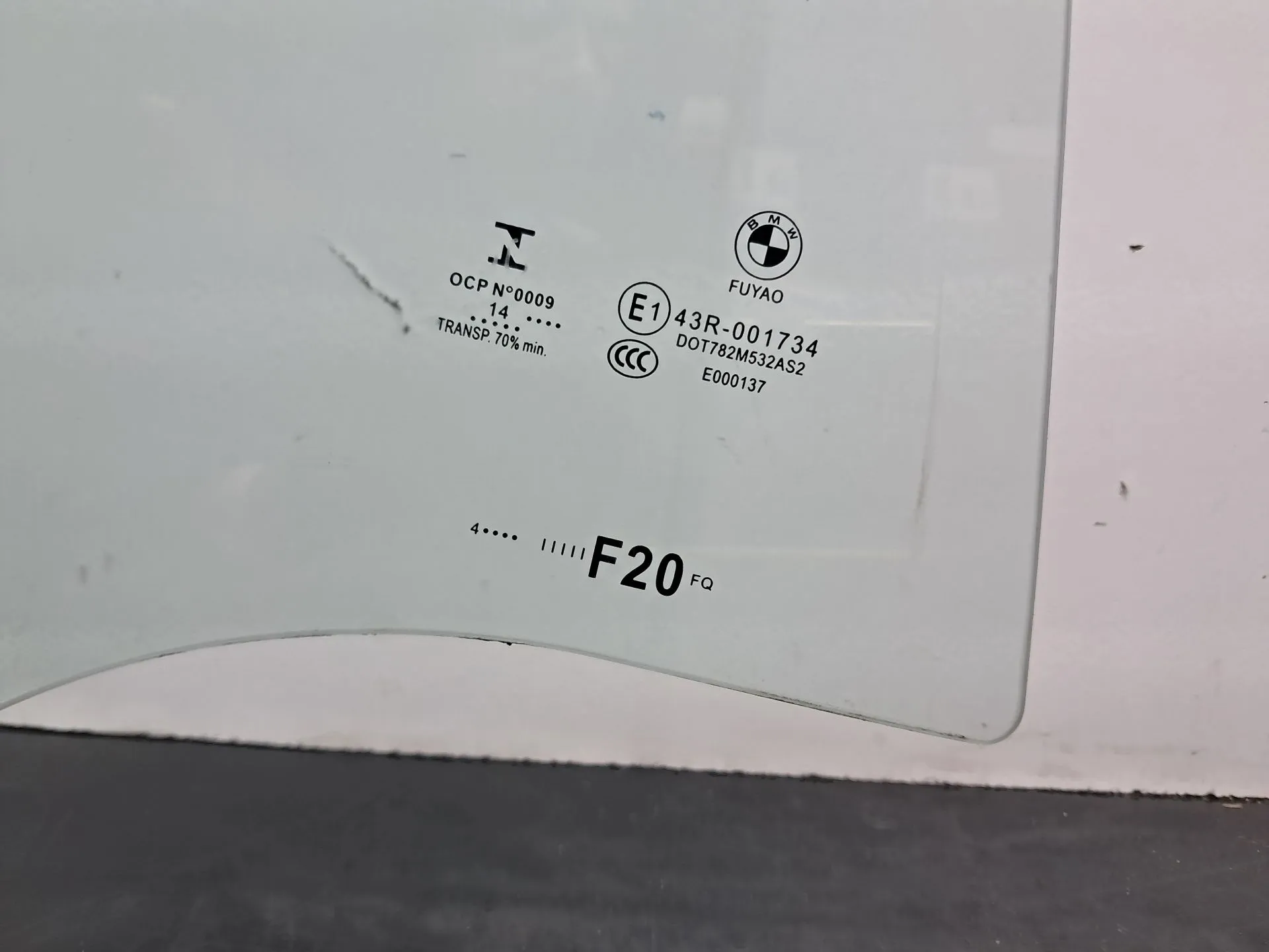 Vitre porte arrière Droite BMW 1 (F20) Imagem-2