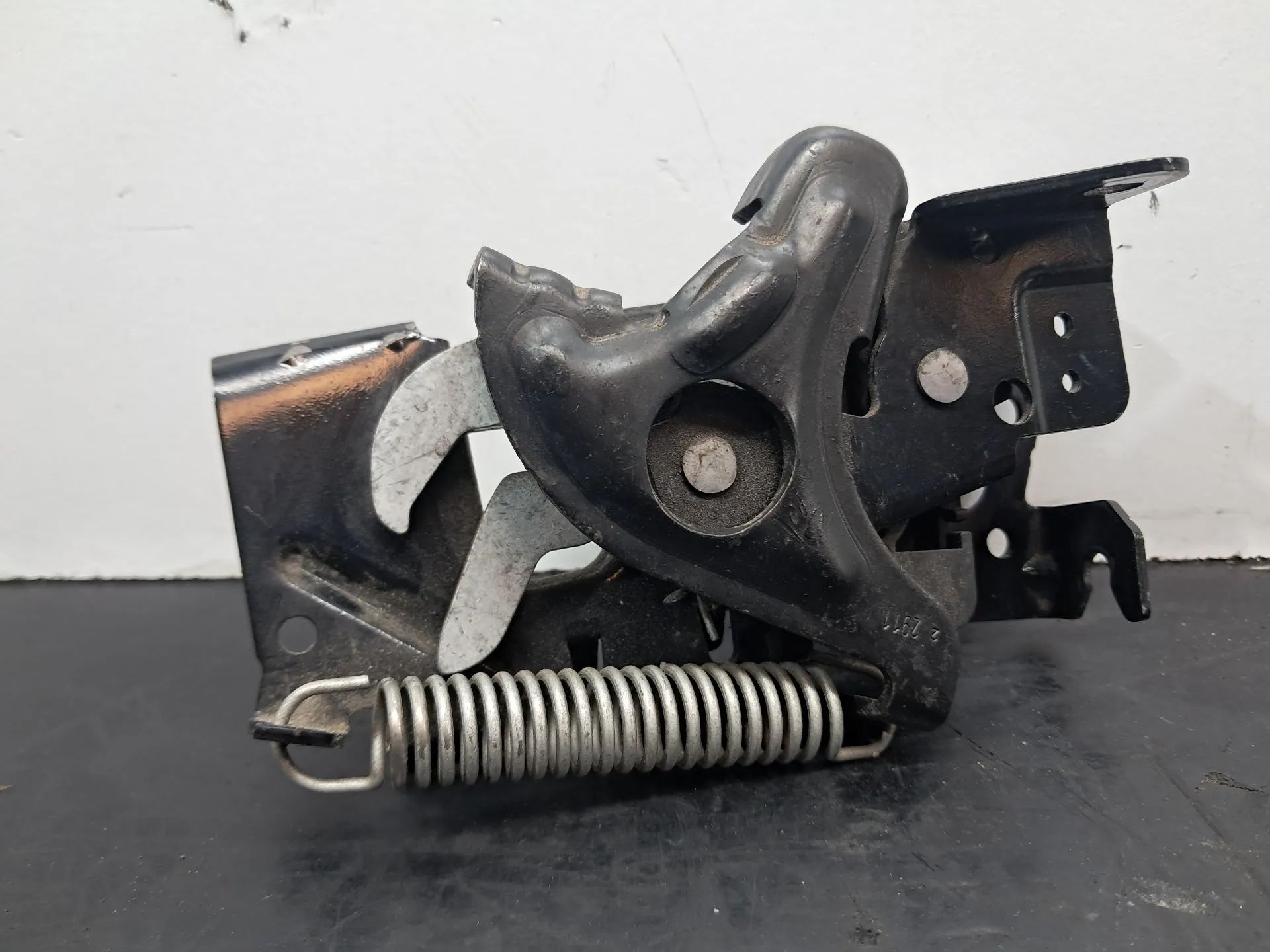 Serrure Capot BMW 1 (F20) Imagem-2