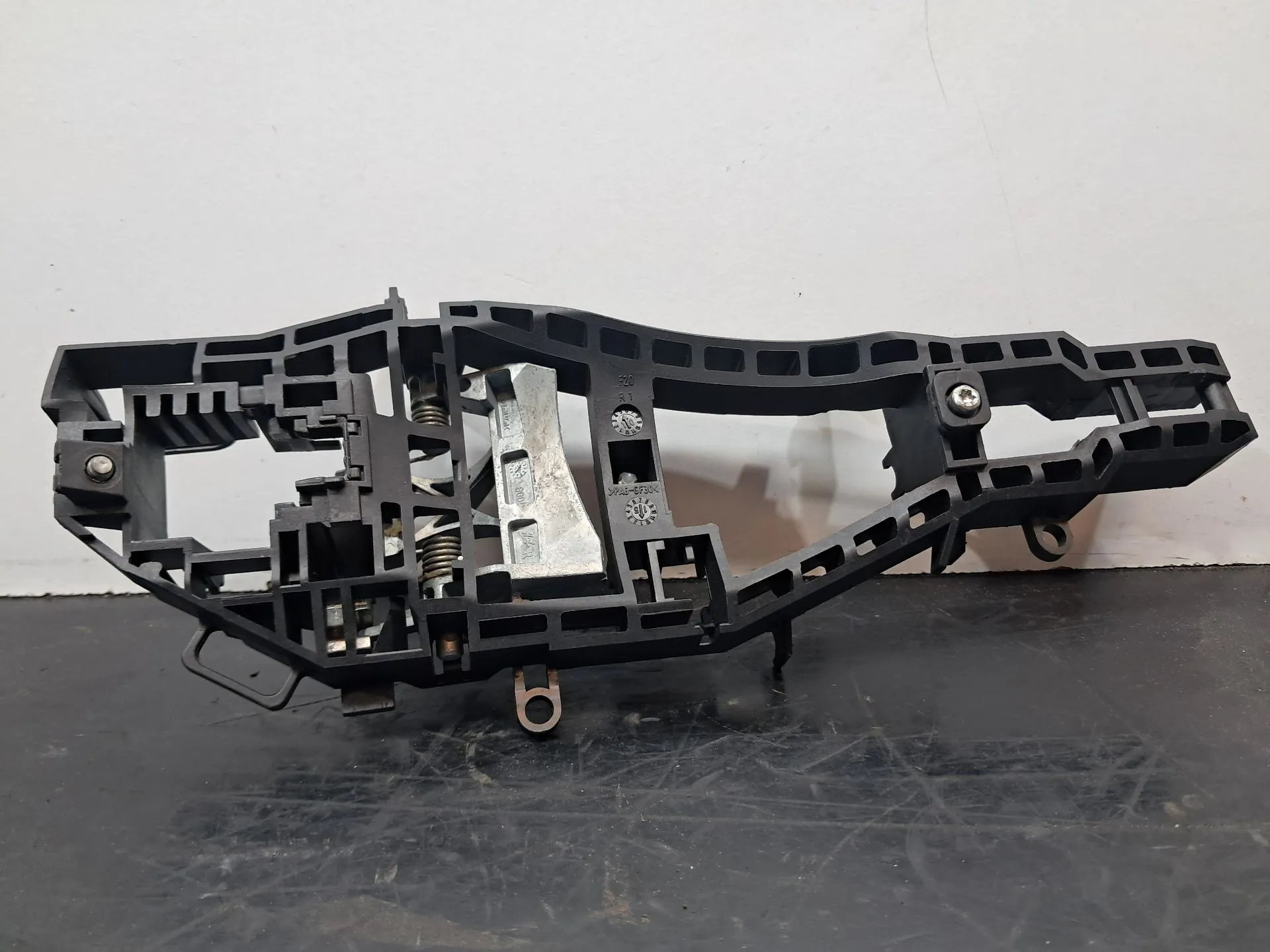 Support poignée porte avant Droite BMW 1 (F20) Imagem-1