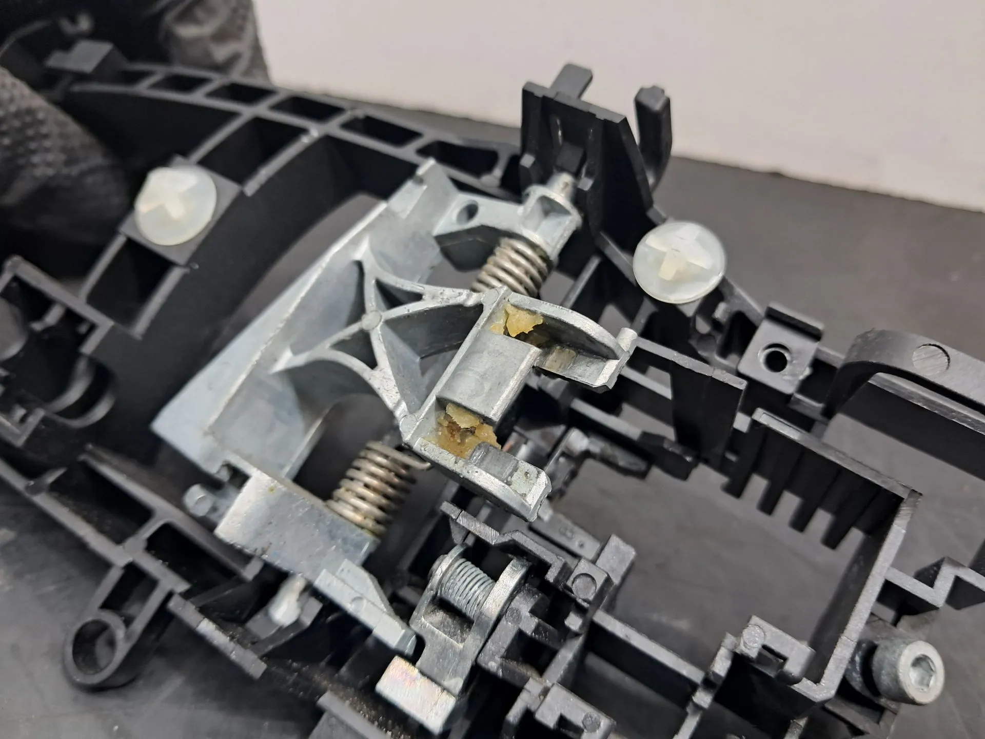 Support poignée porte avant Droite BMW 1 (F20) Imagem-3