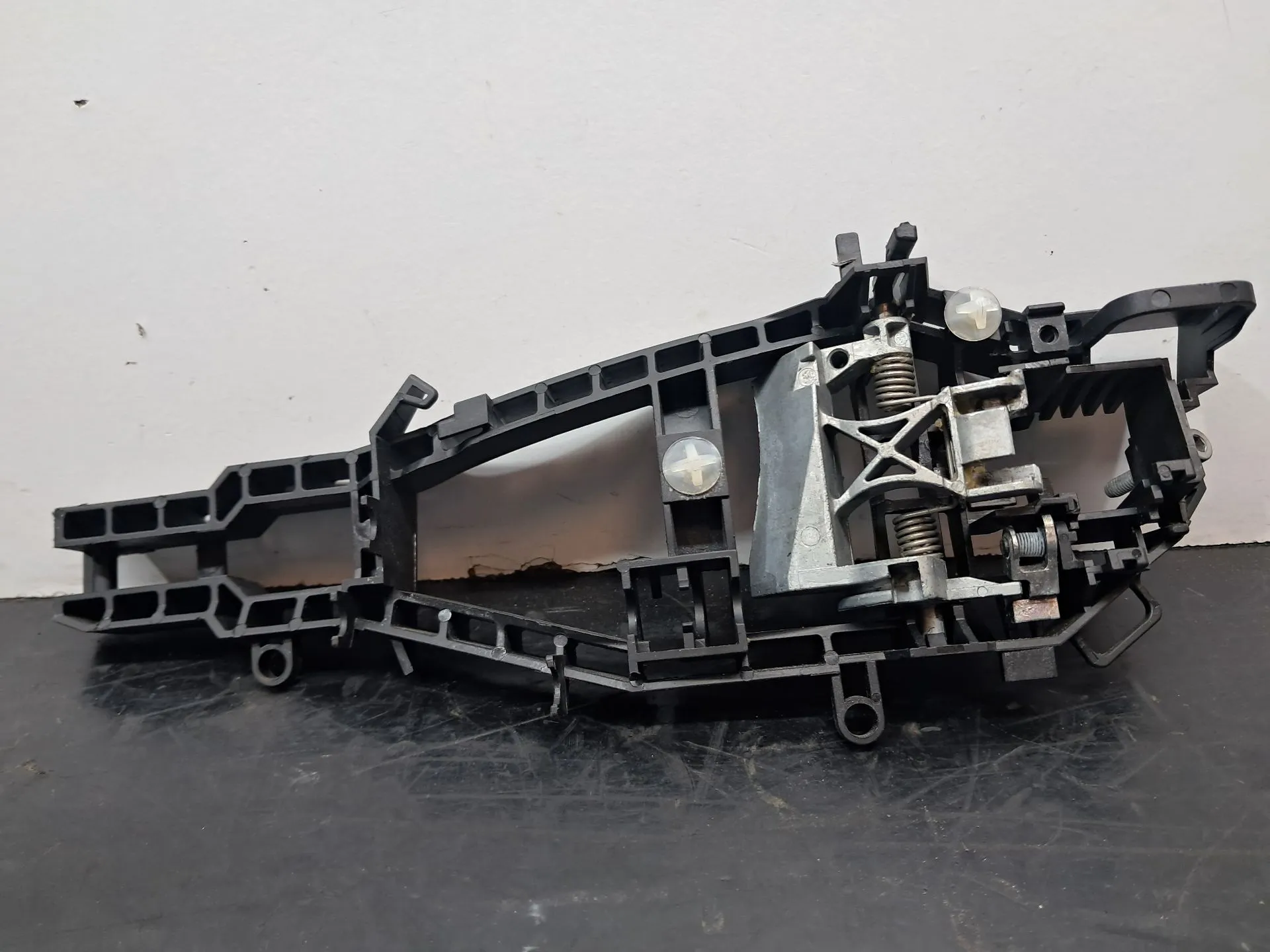 Support poignée porte avant gauche BMW 1 (F20) Imagem-2