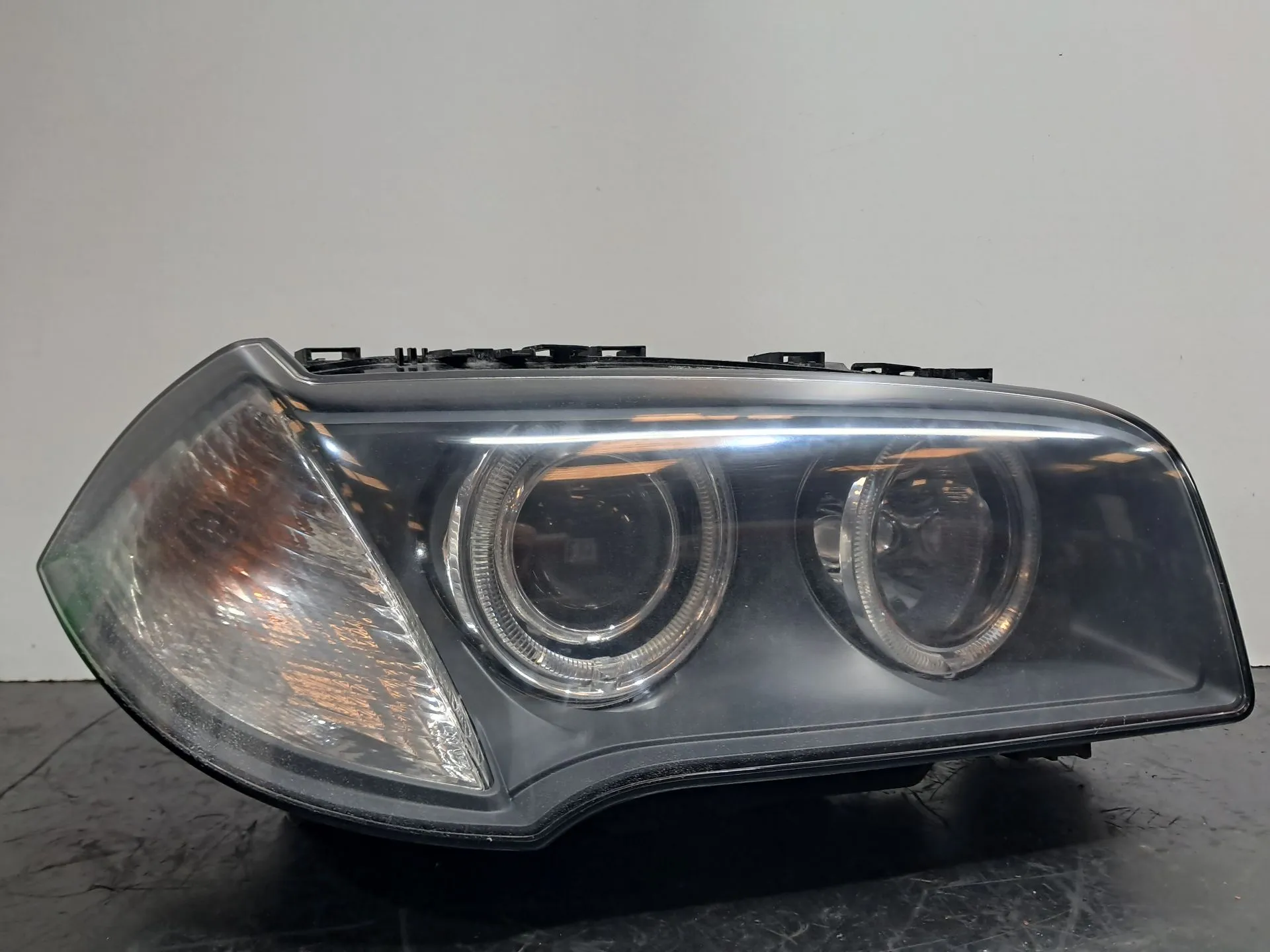 Phare avant Droit BMW X3 (E83)