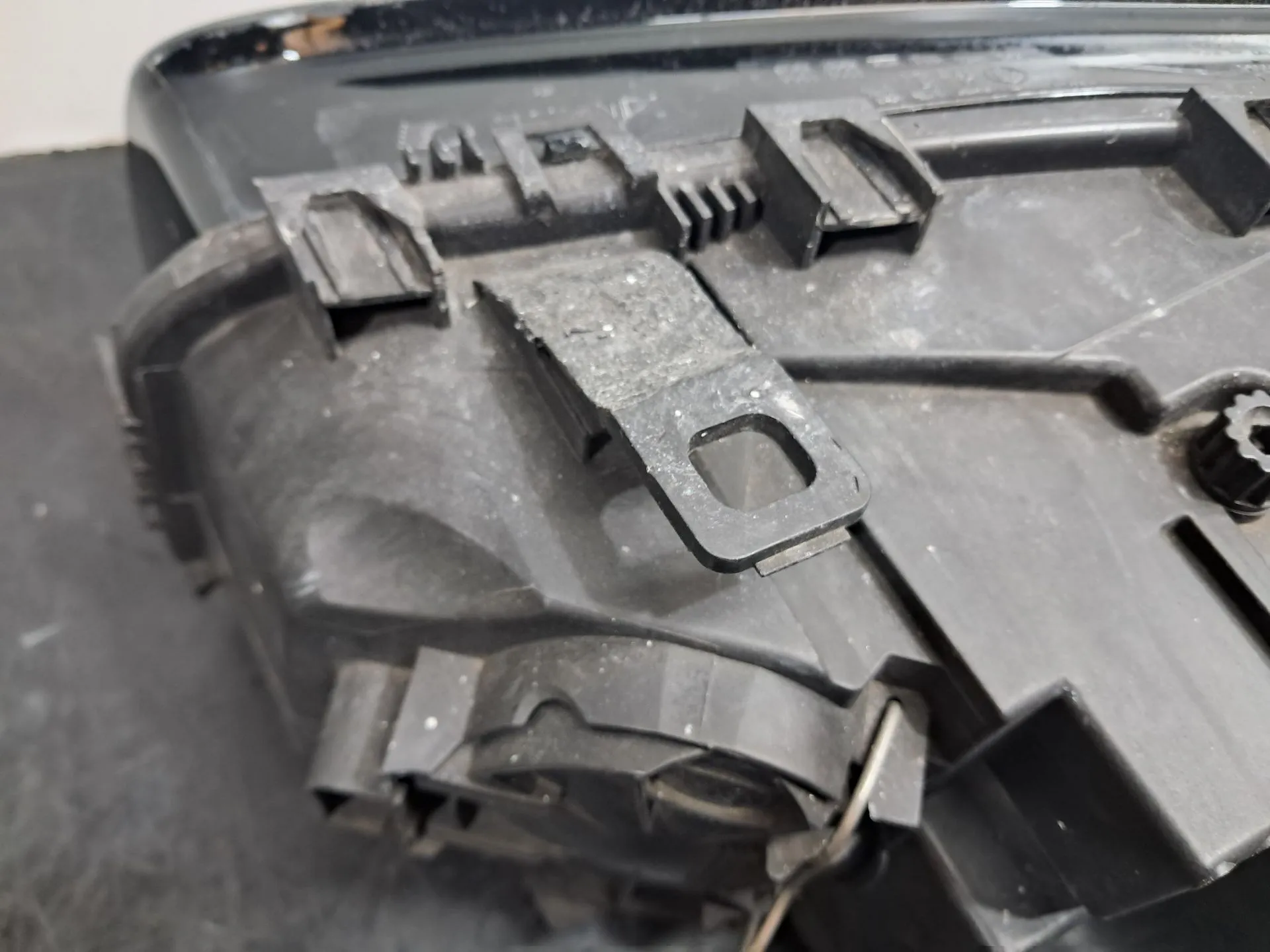 Phare avant Droit BMW X3 (E83) Imagem-9