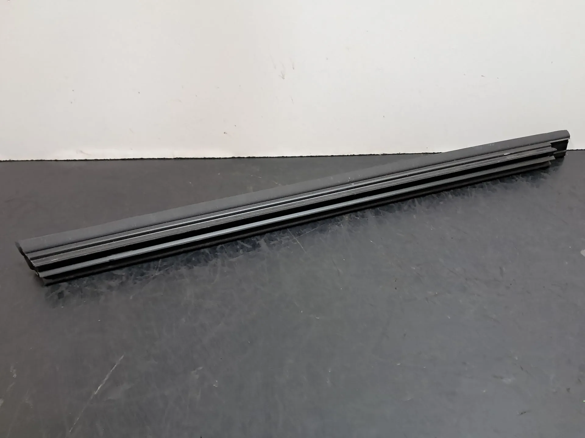 Raspador Vidrio de Puerta Trasera Izquierda LEXUS NX II (_A2_, _H2_)