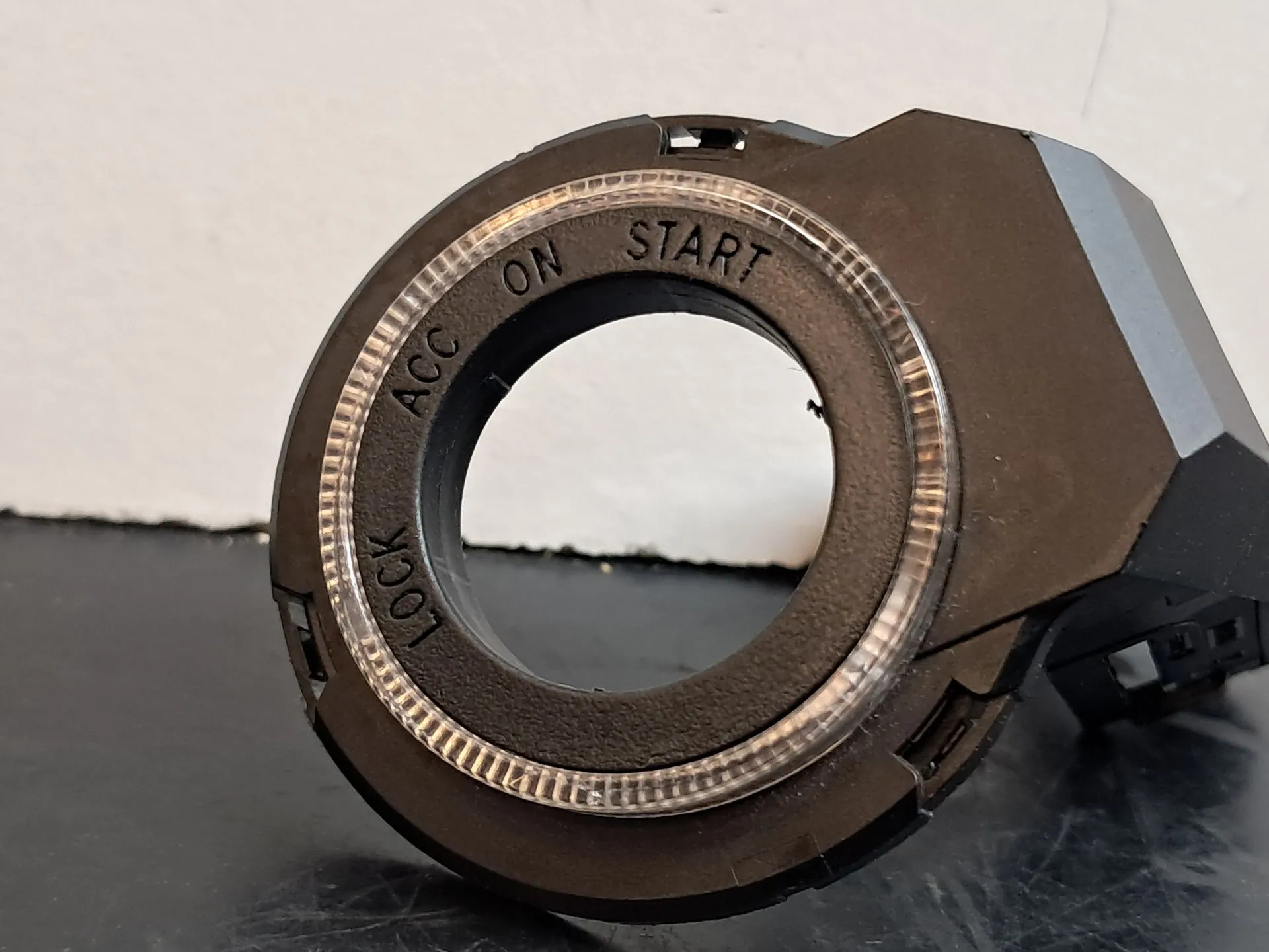 Antena TOYOTA Auris Hatchback (_E15_) Imagem-1