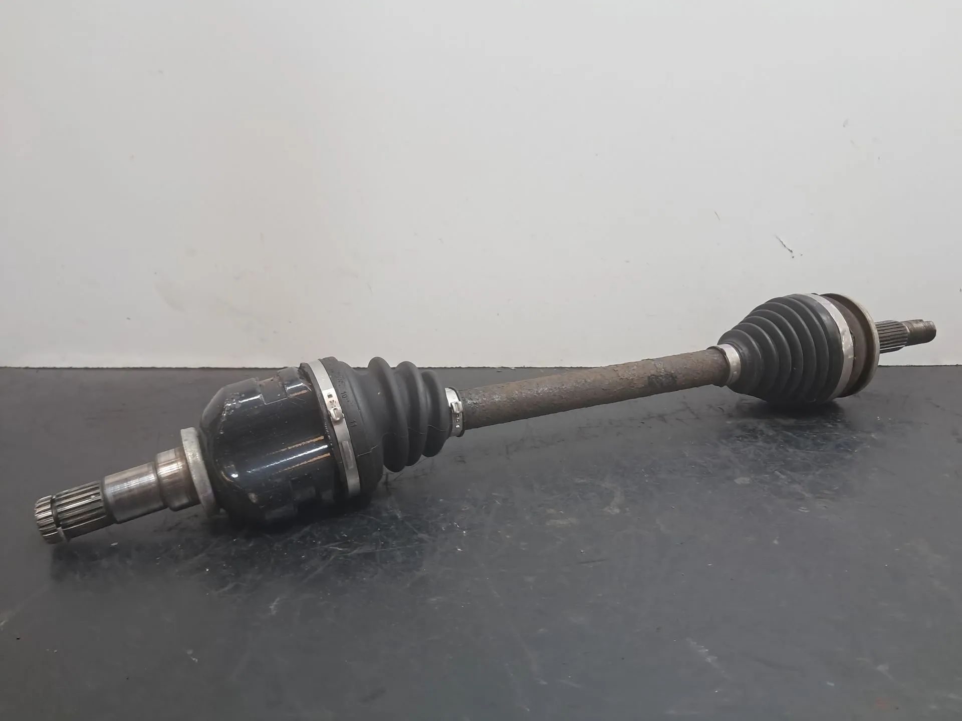 Transmissão frente esquerda TOYOTA Auris Hatchback (_E15_)