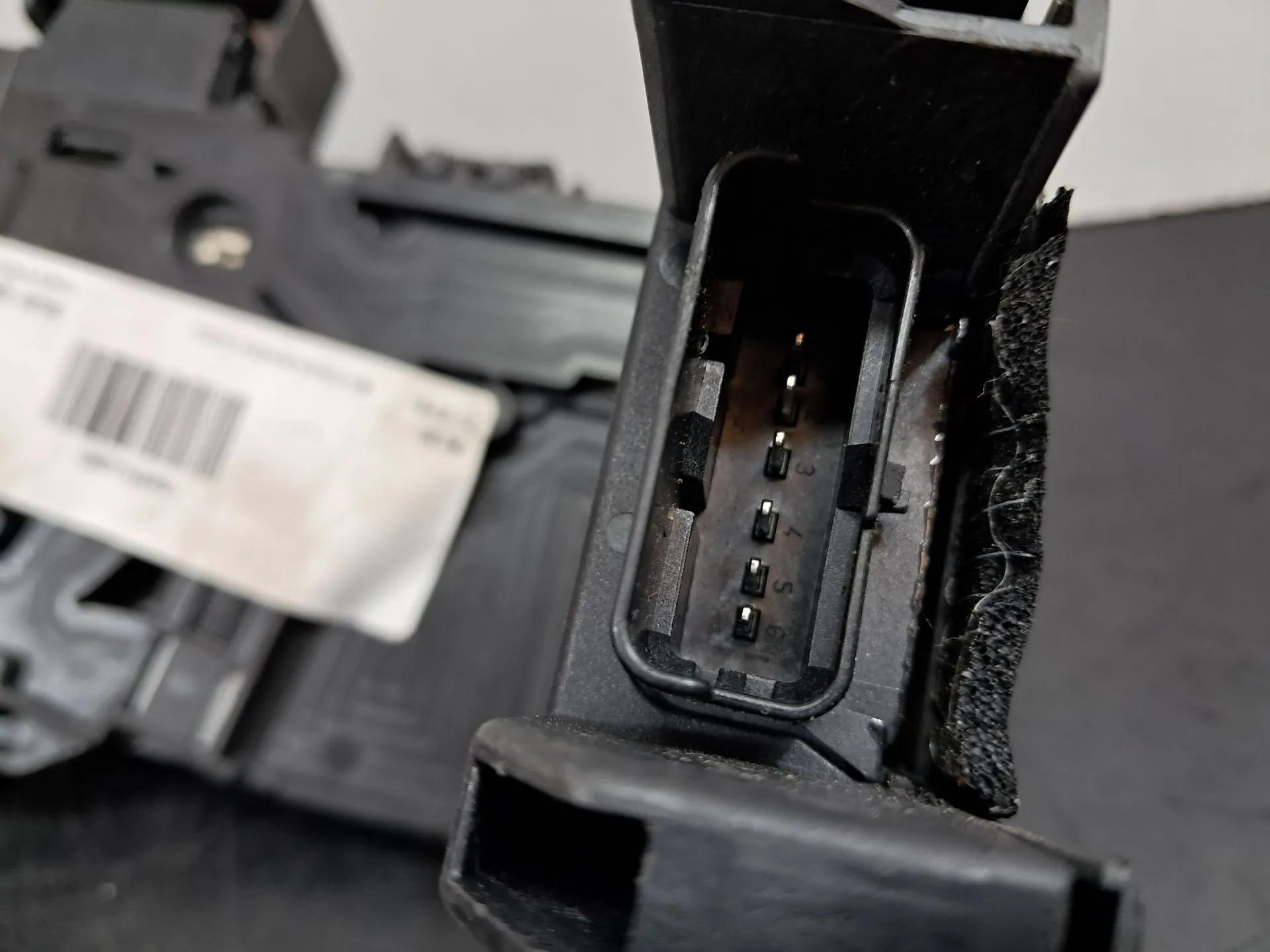 Caixa fusíveis da bateria PEUGEOT RCZ Imagem-4