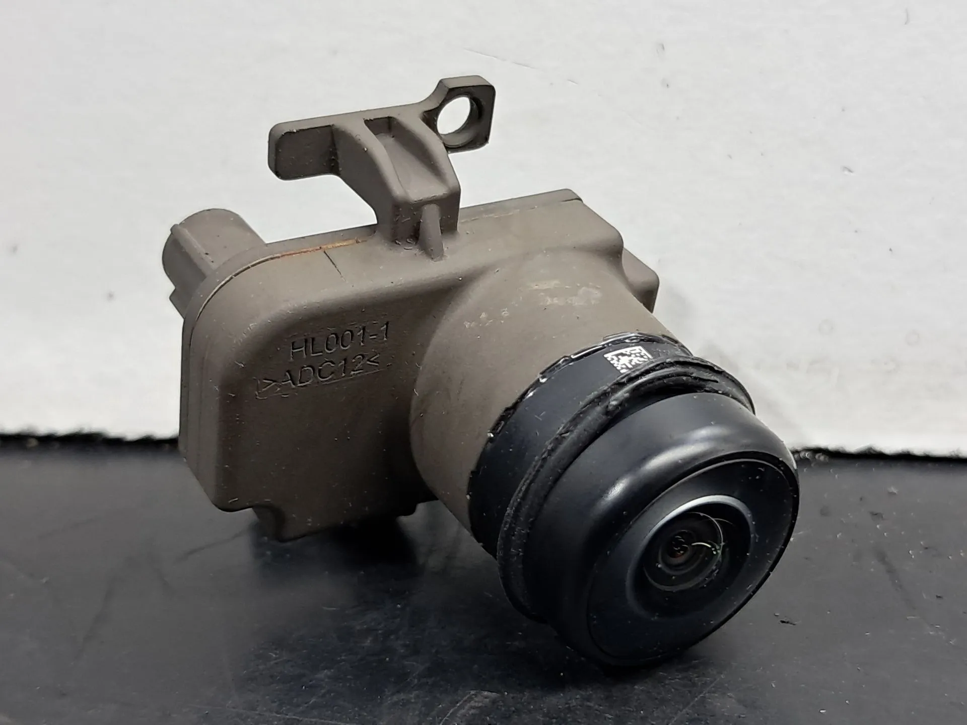 Câmera traseira TESLA Model Y (5YJY)