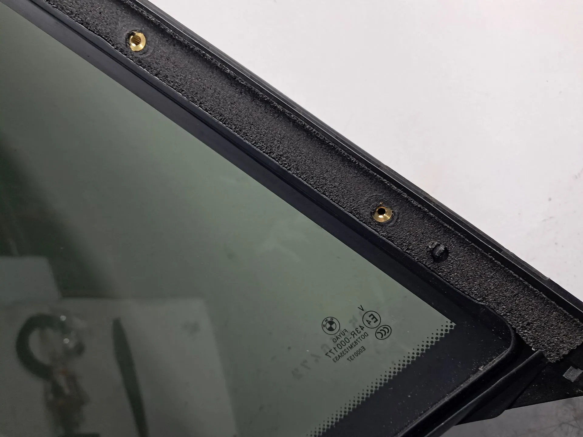 Vitre triangulaire arrière gauche BMW 2 Gran Tourer (F46) Imagem-8