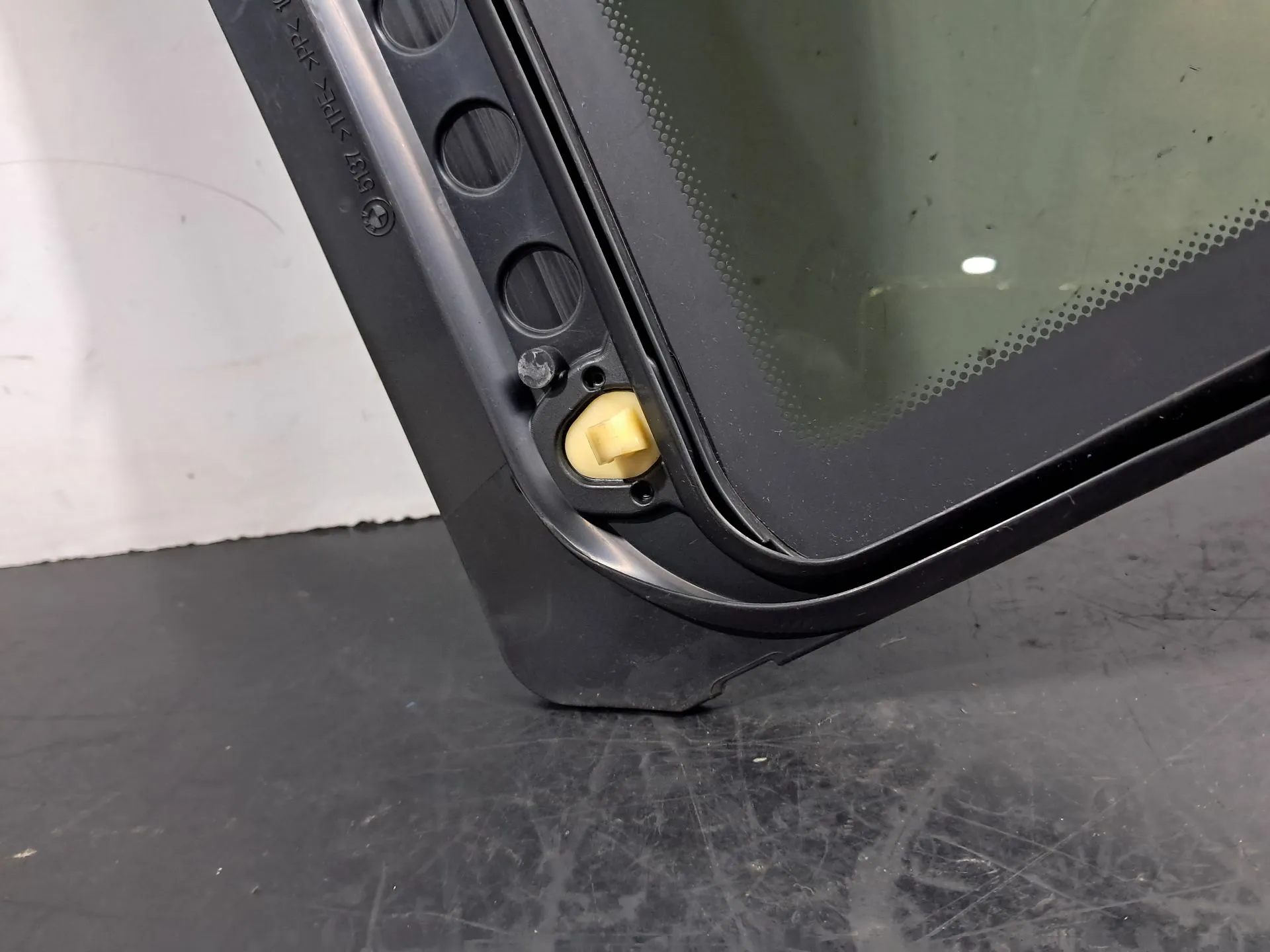 Vitre triangulaire arrière gauche BMW 2 Gran Tourer (F46) Imagem-12