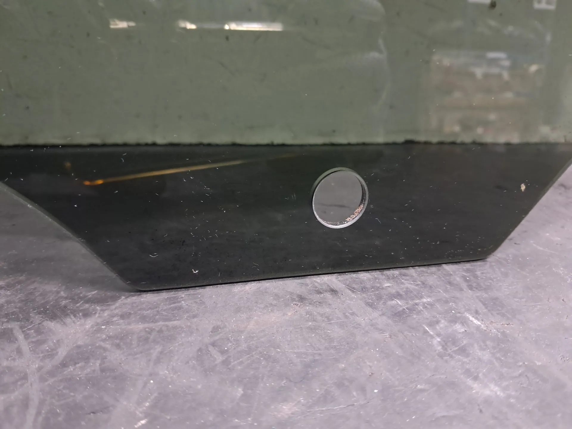 Vitre porte arrière gauche BMW 2 Gran Tourer (F46) Imagem-1