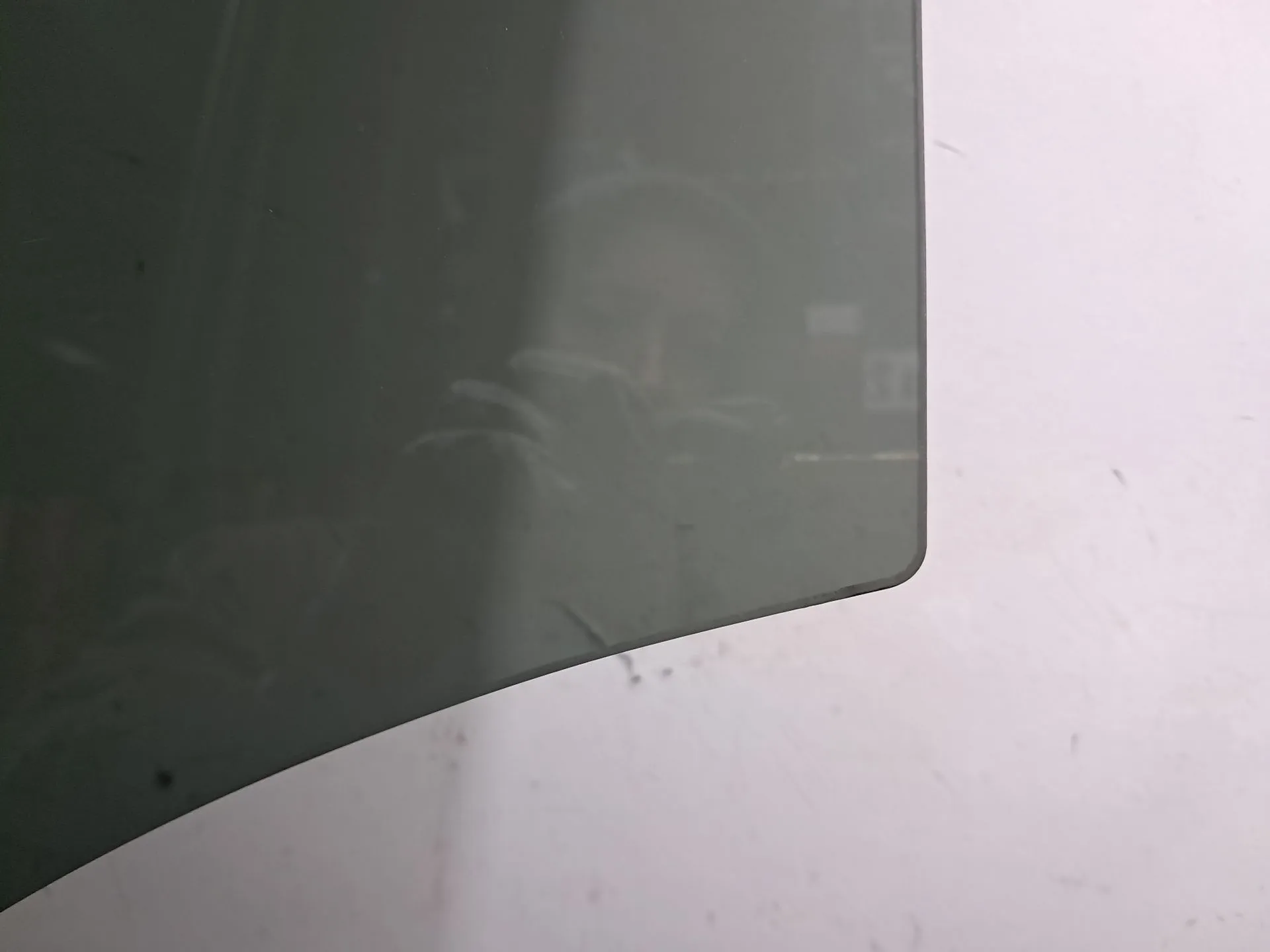 Vitre porte arrière gauche BMW 2 Gran Tourer (F46) Imagem-2