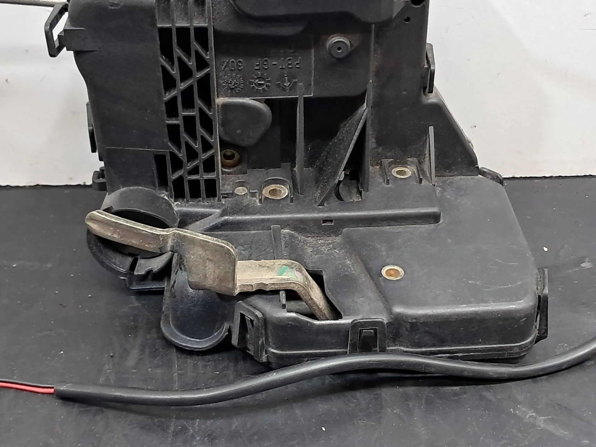 Fechadura / fecho porta frente direito MERCEDES-BENZ Classe E (W211) Imagem-2