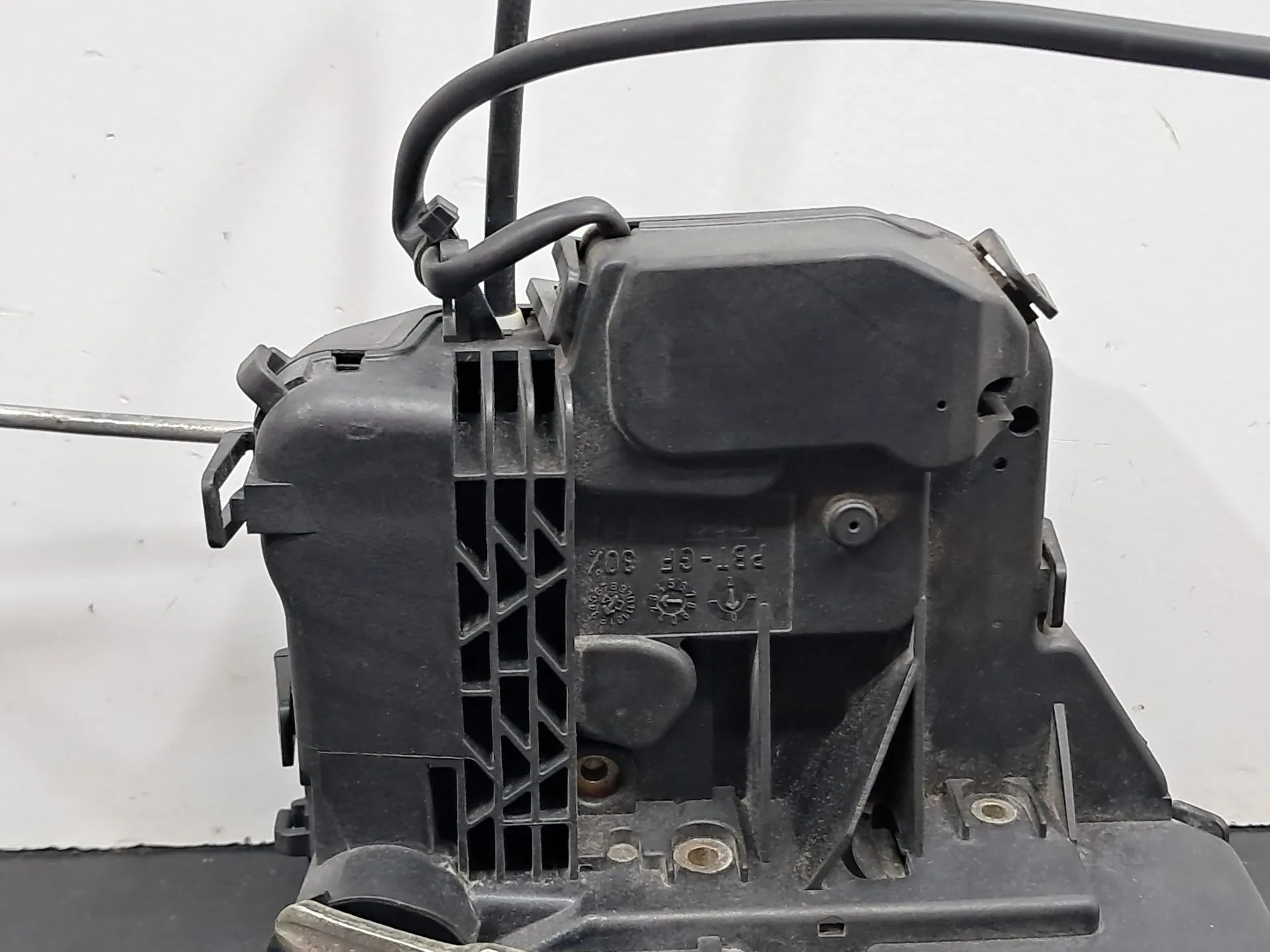 Fechadura / fecho porta frente direito MERCEDES-BENZ Classe E (W211) Imagem-3