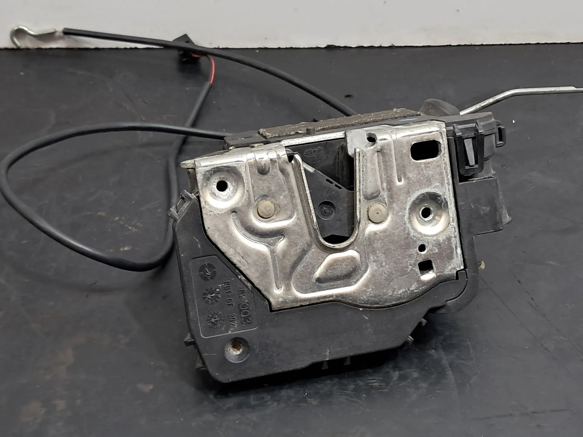 Fechadura / fecho porta frente direito MERCEDES-BENZ Classe E (W211) Imagem-6