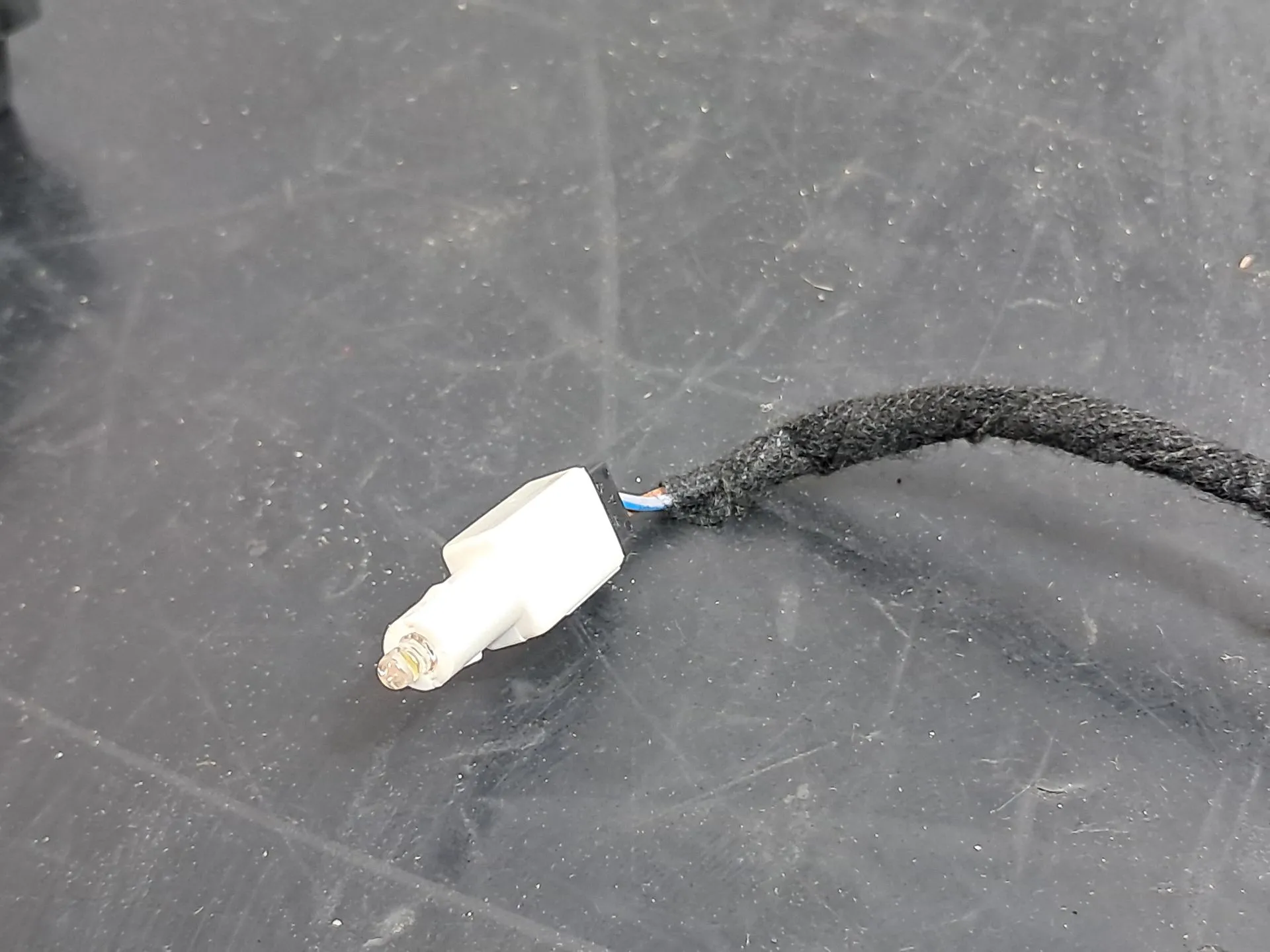 Installation électrique intérieure / câblage intérieur AUDI A8 (4E_) Imagem-8