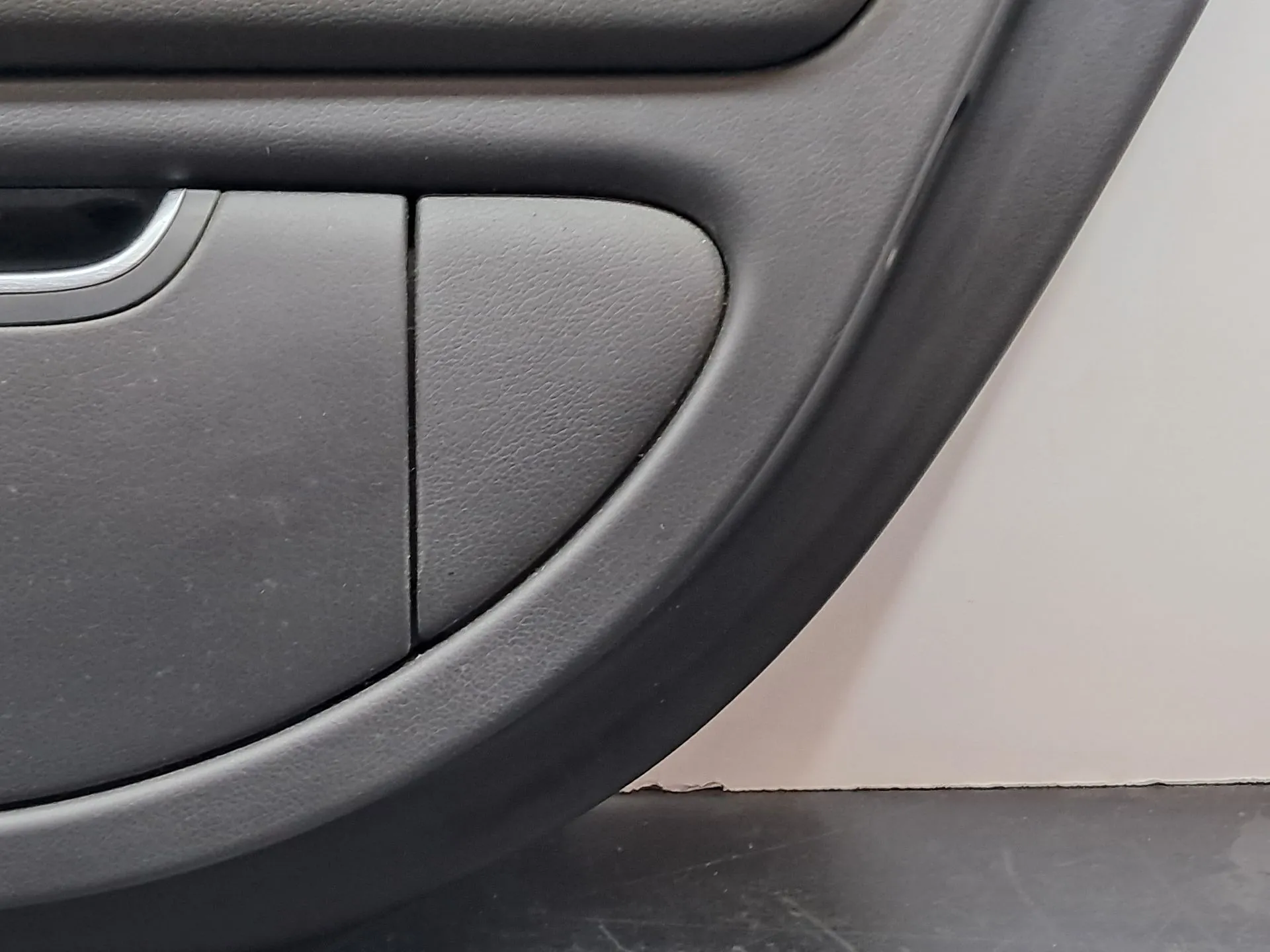 Panel puerta trasero derecho AUDI A8 (4E_) Imagem-1