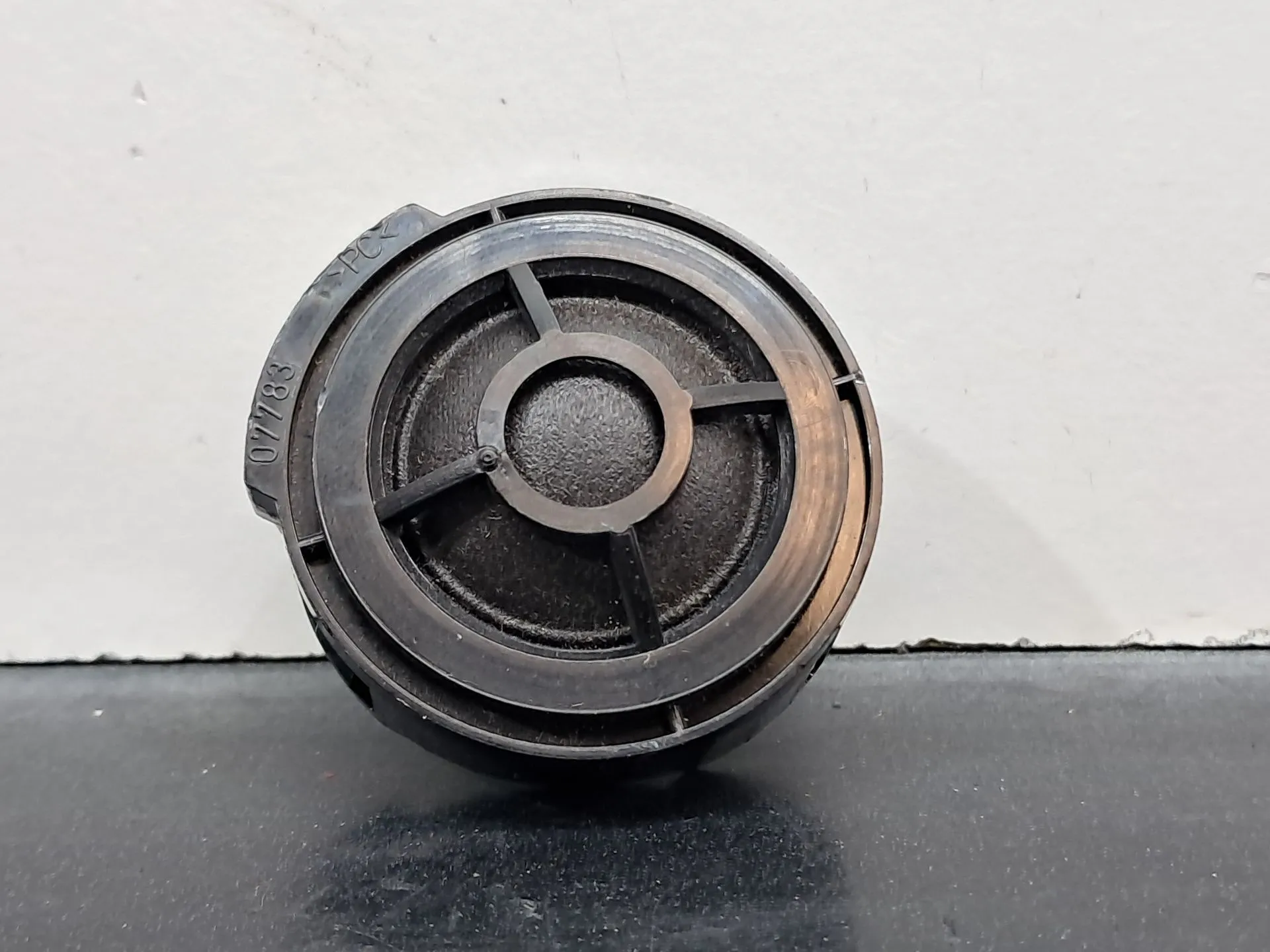 Columna de sonido AUDI A8 (4E_)