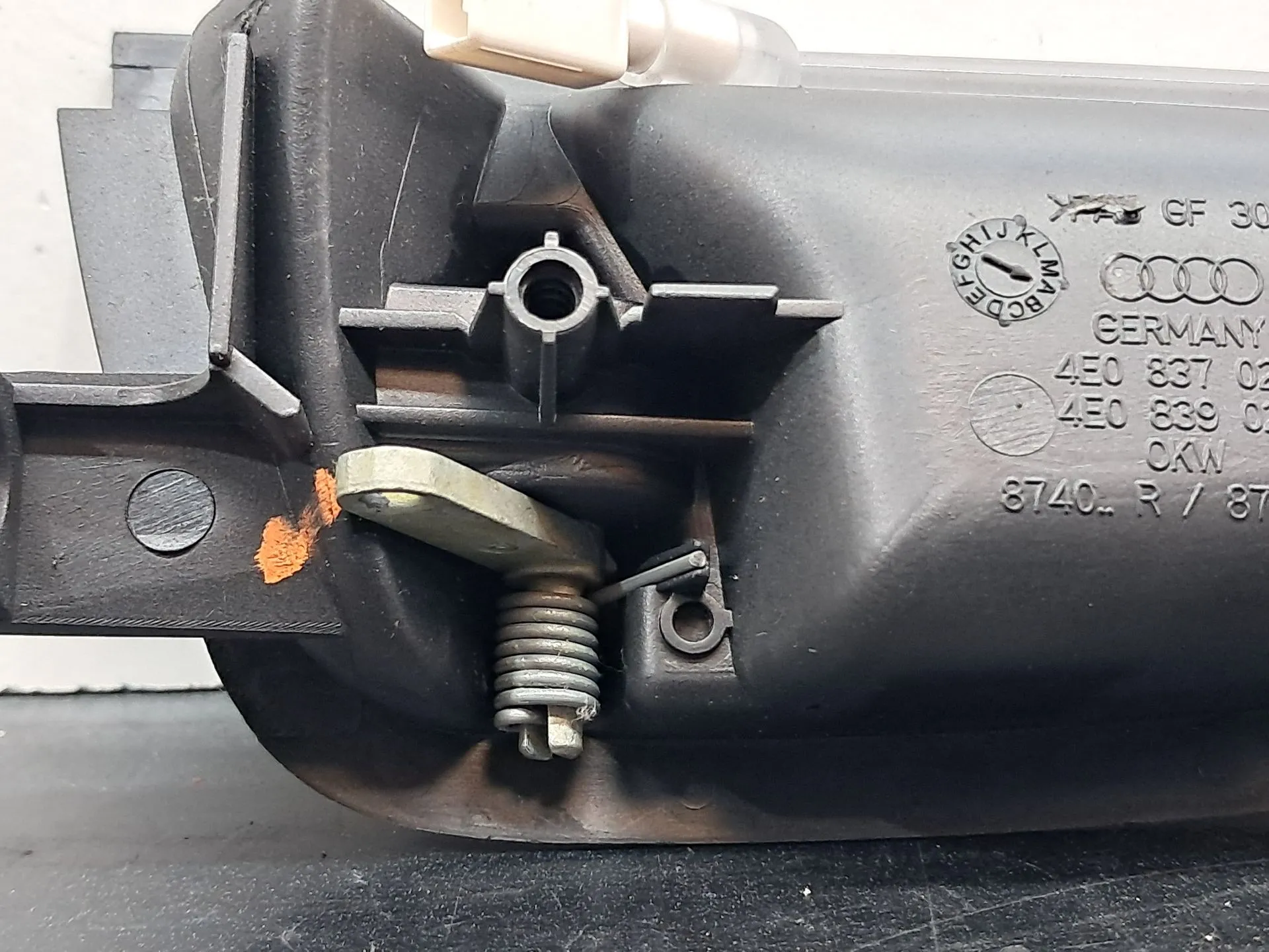 Poignée intérieure porte arrière Droite AUDI A8 (4E_) Imagem-4