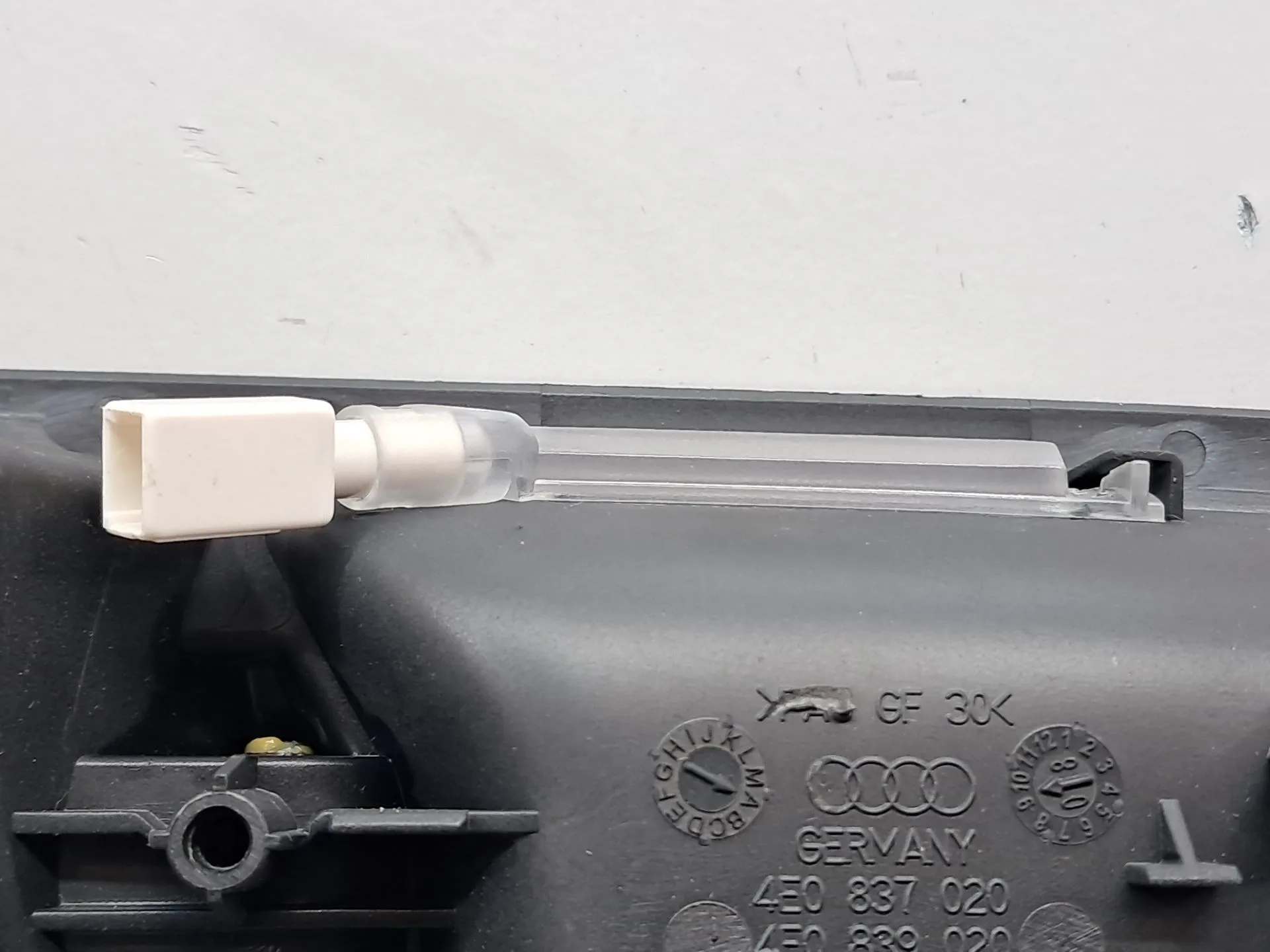 Poignée intérieure porte arrière Droite AUDI A8 (4E_) Imagem-5