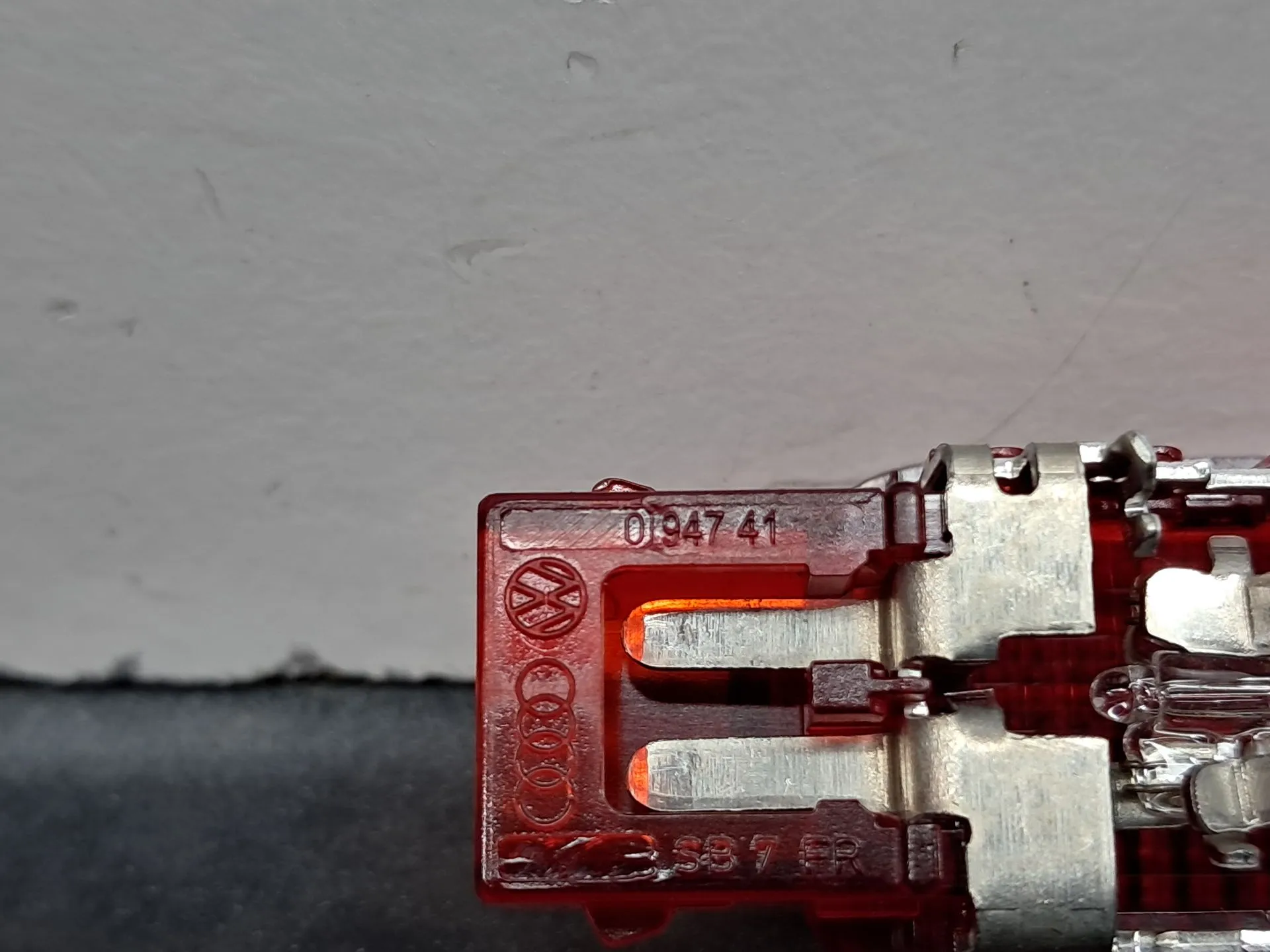 Lumière intérieure AUDI A6 Avant (4G5, 4GD, C7) Imagem-4