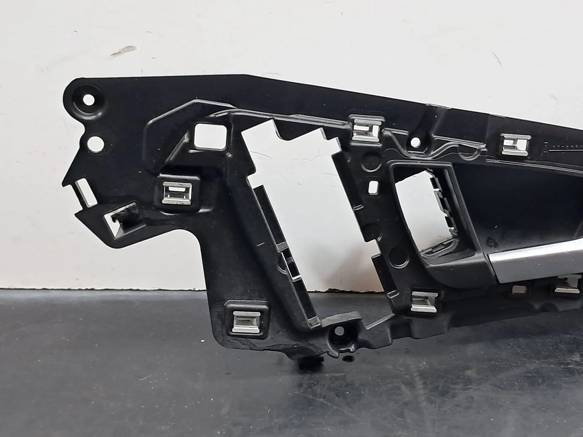 Manija interior puerta Delantero Derecho AUDI A6 Avant (4G5, 4GD, C7) Imagem-1